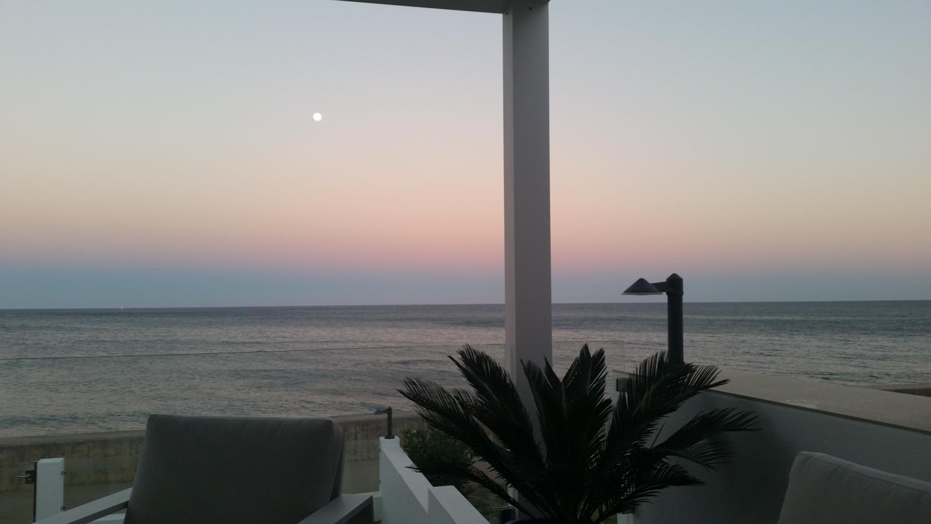Beach-Front Bahia Dorada view 3