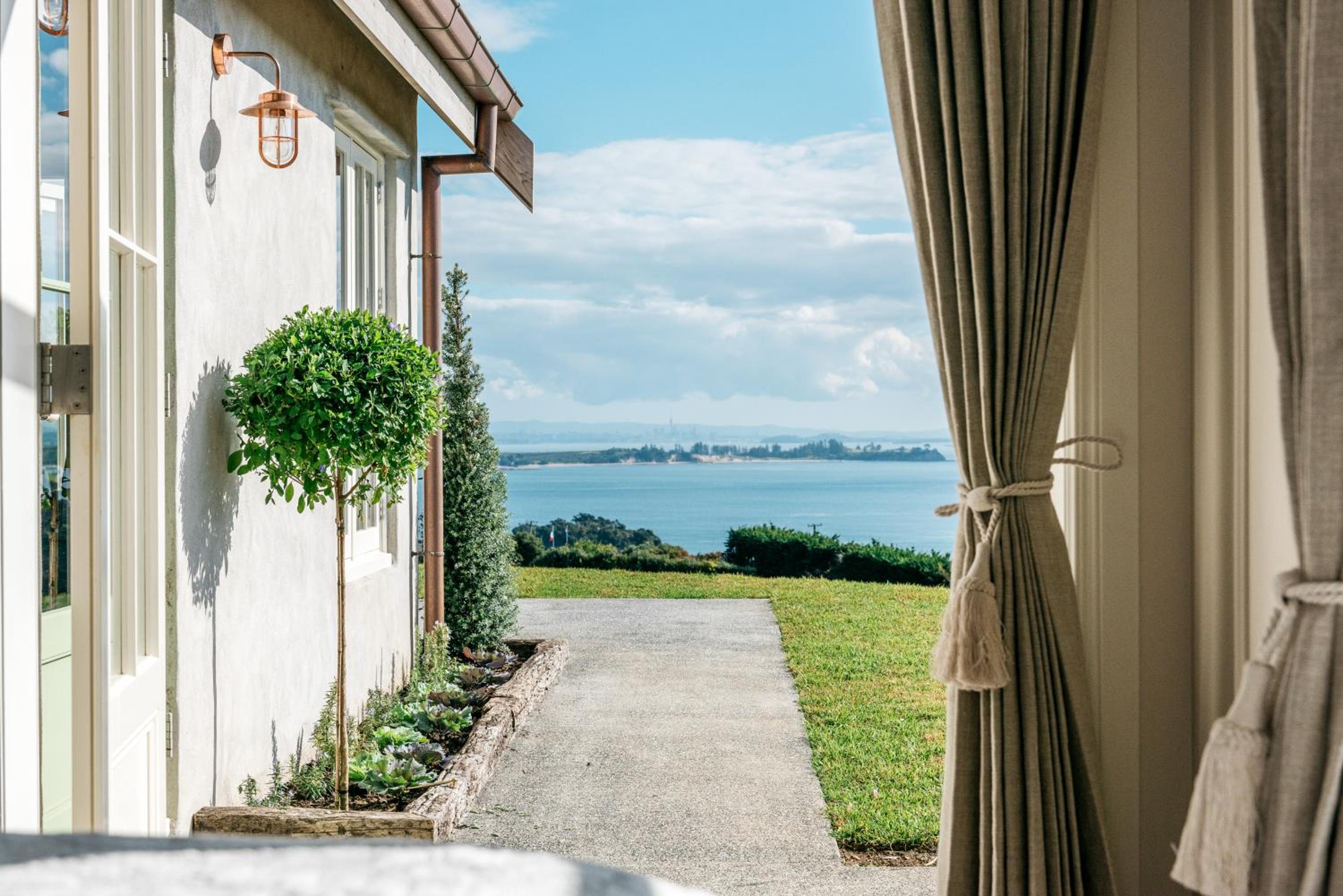 Mudbrick Cottages view 4