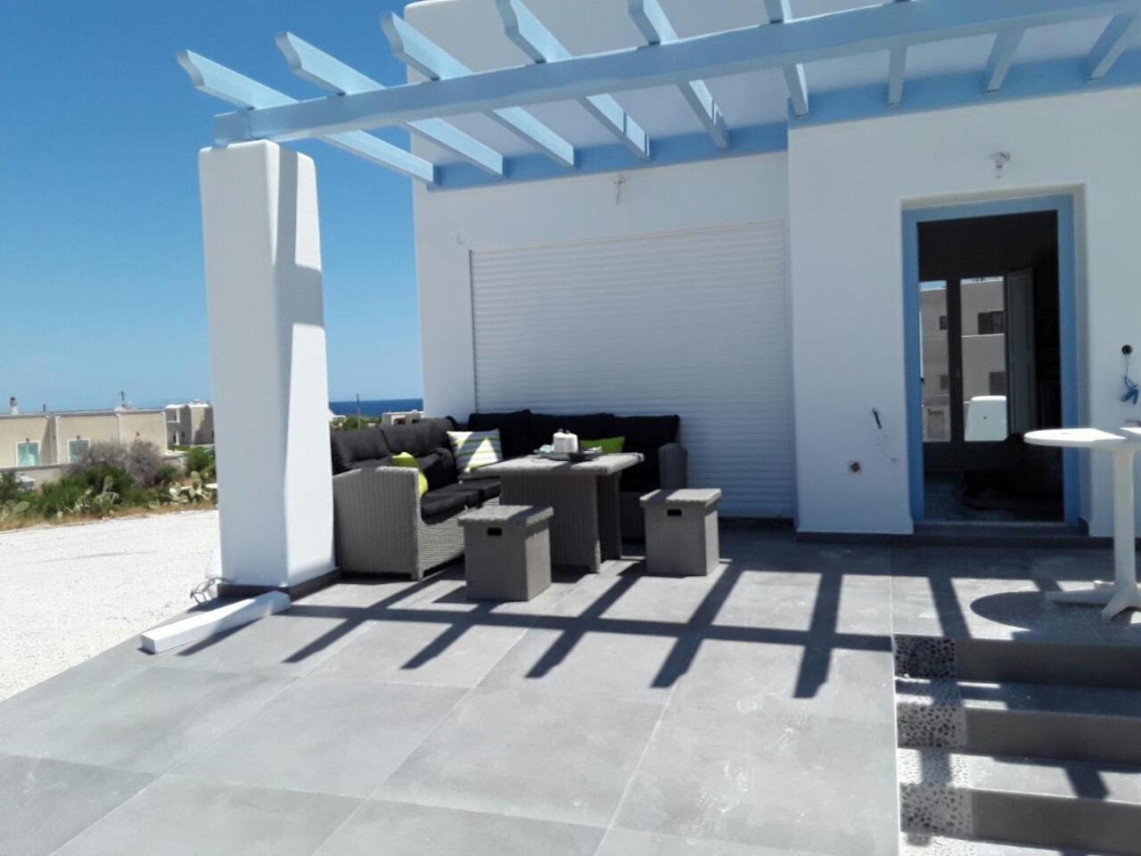 Santoxenia luxury villa
