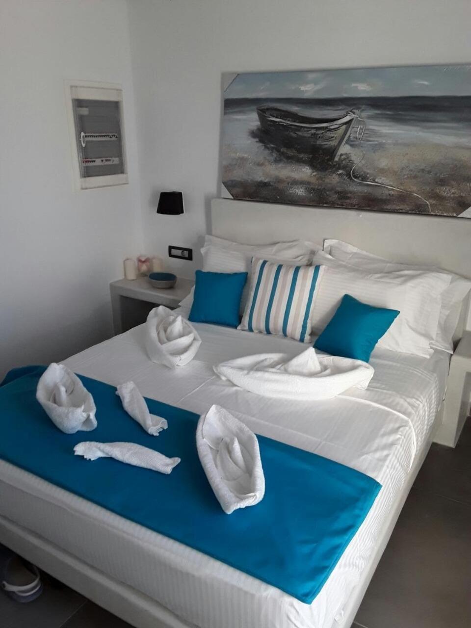 Santoxenia luxury villa