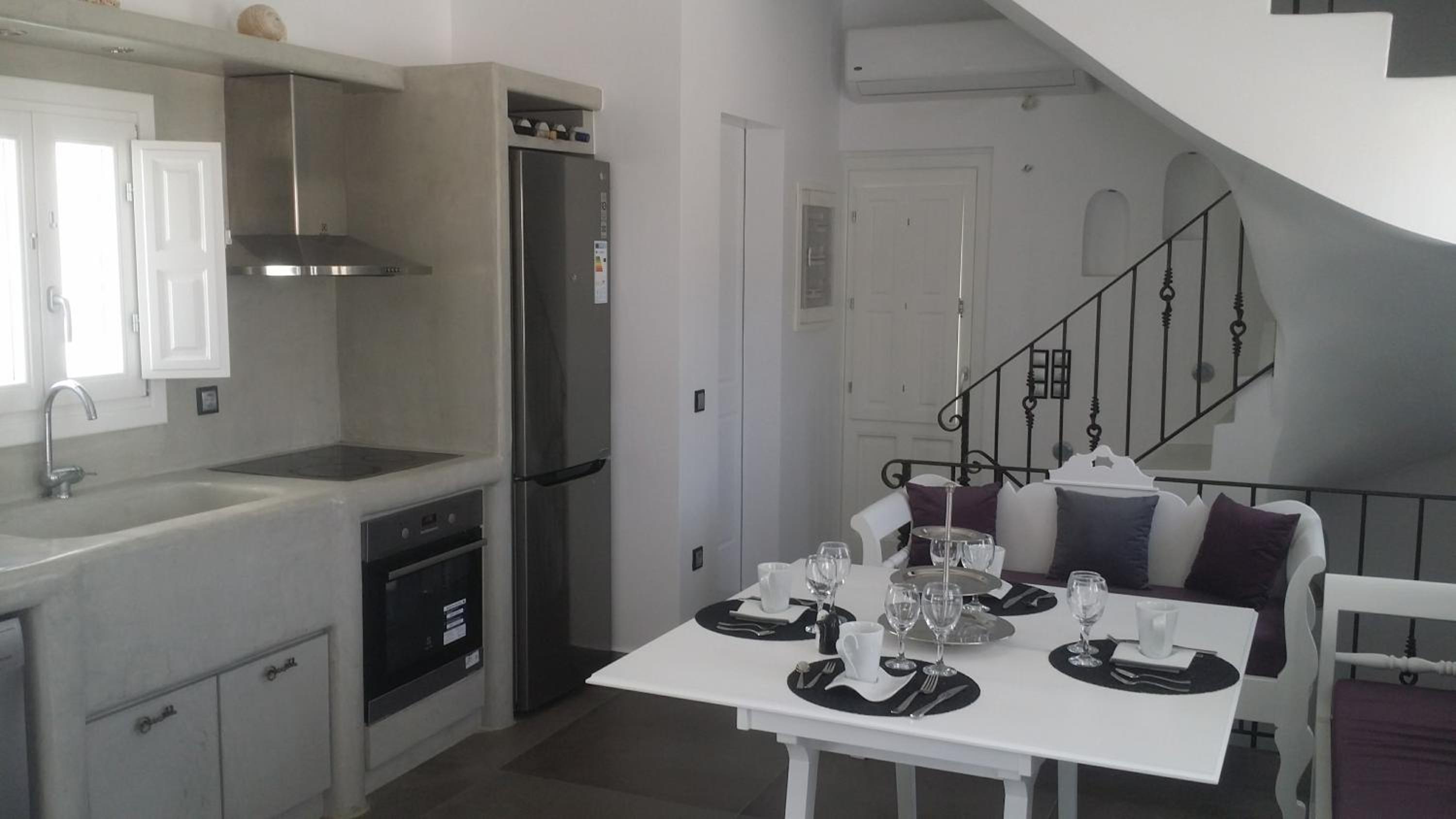 Santoxenia luxury villa