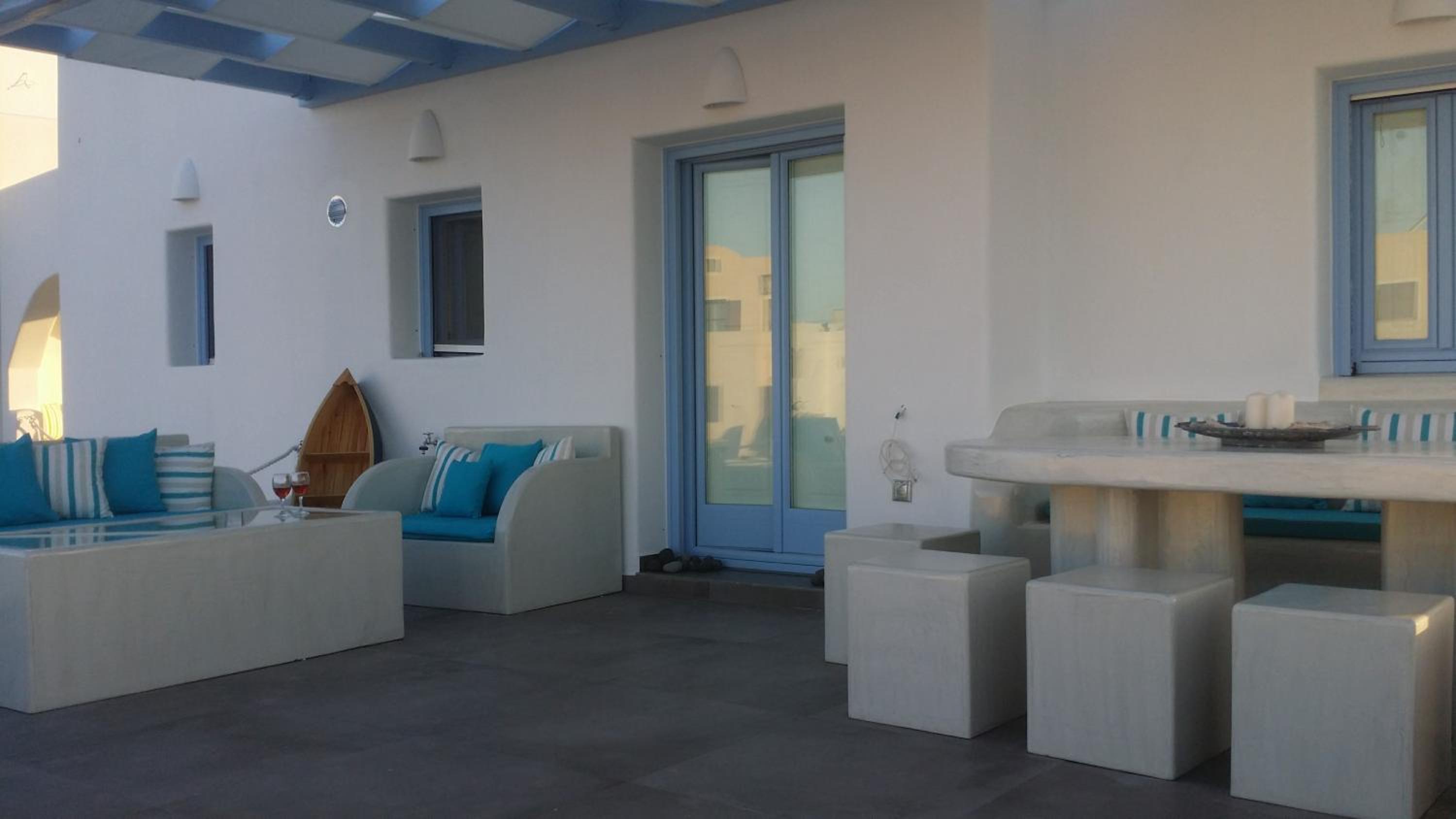 Santoxenia luxury villa