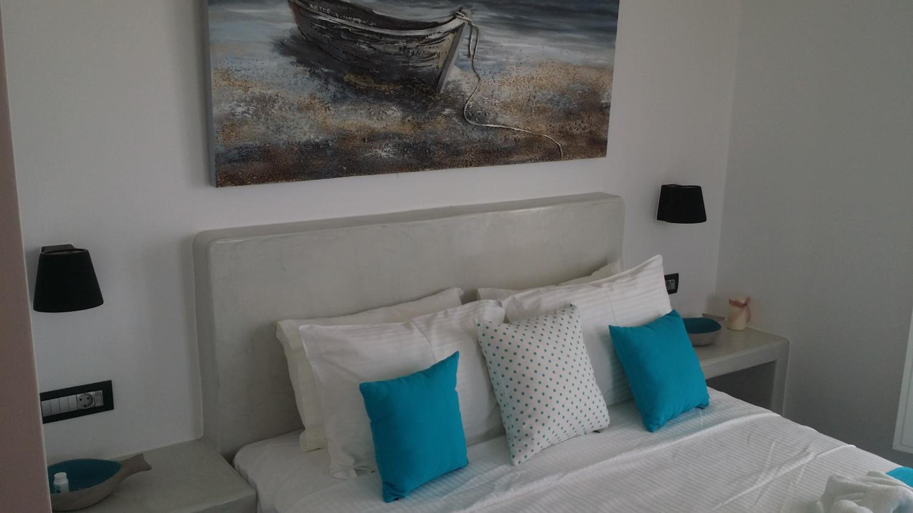 Santoxenia luxury villa