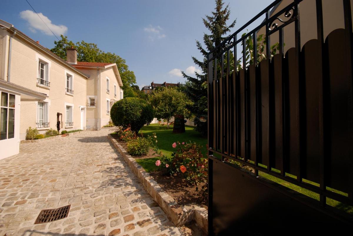 Chez Camille