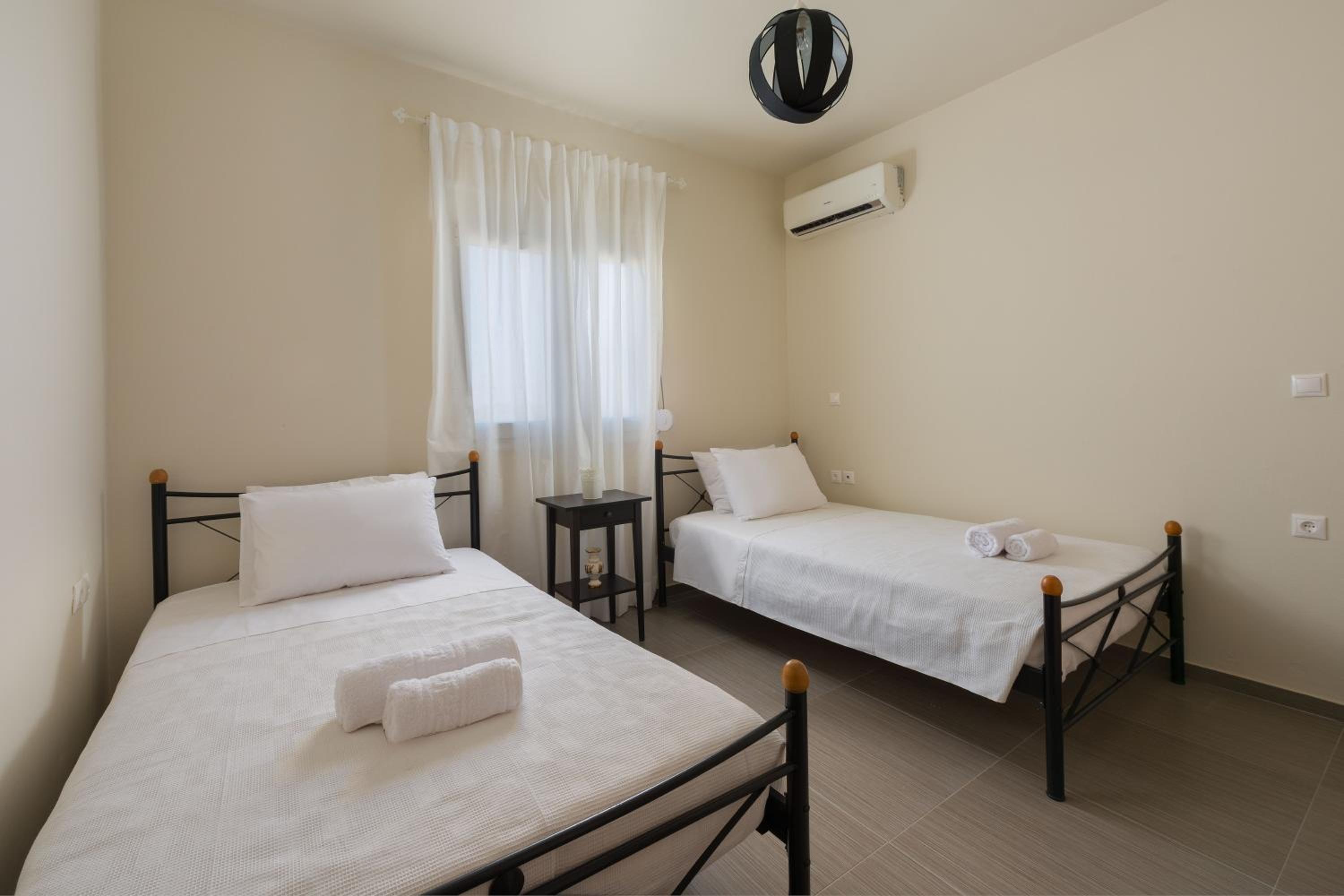 Gennadi Serenity House- beachfront villa with pool photo 3