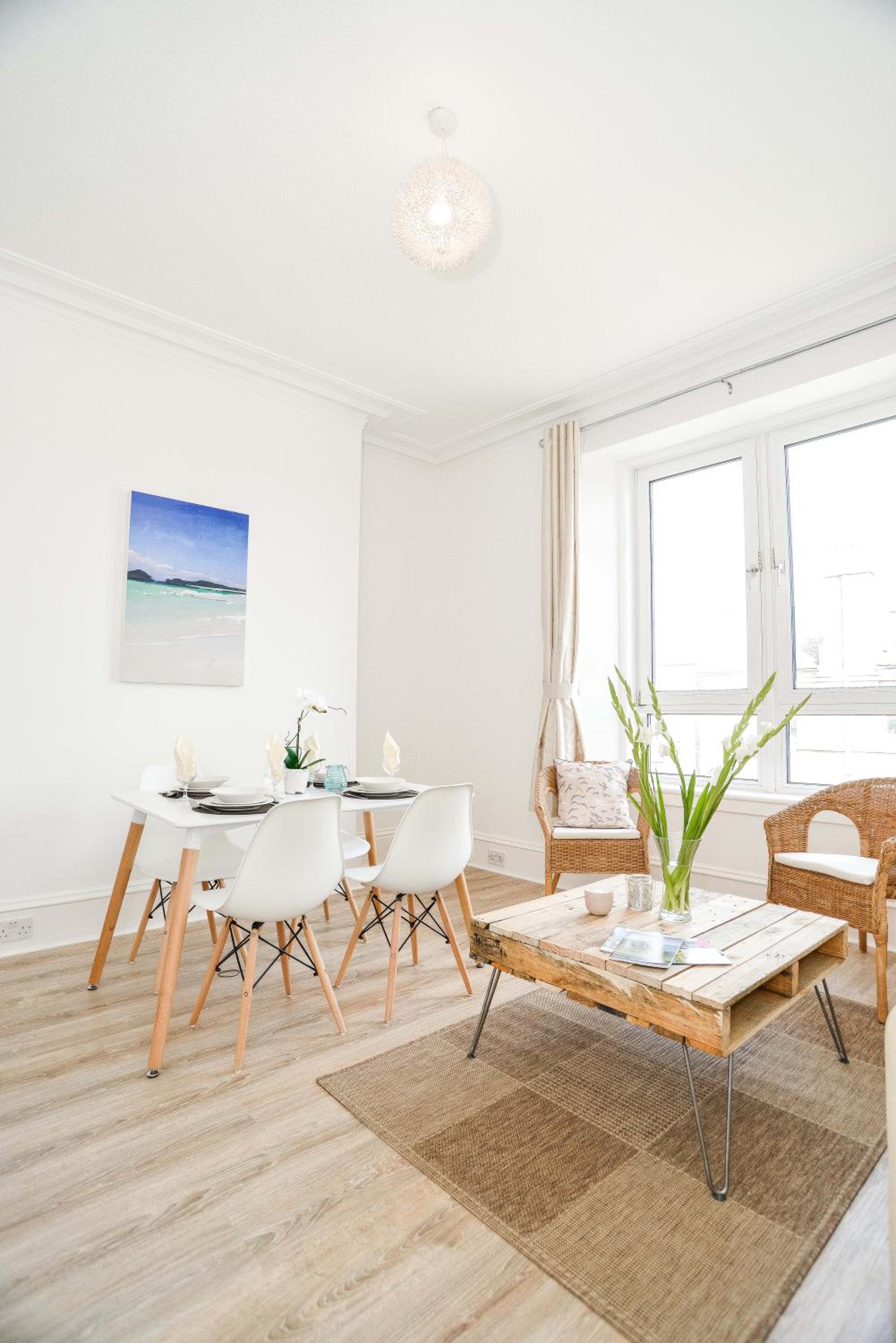 Modern Central Apartment view 5