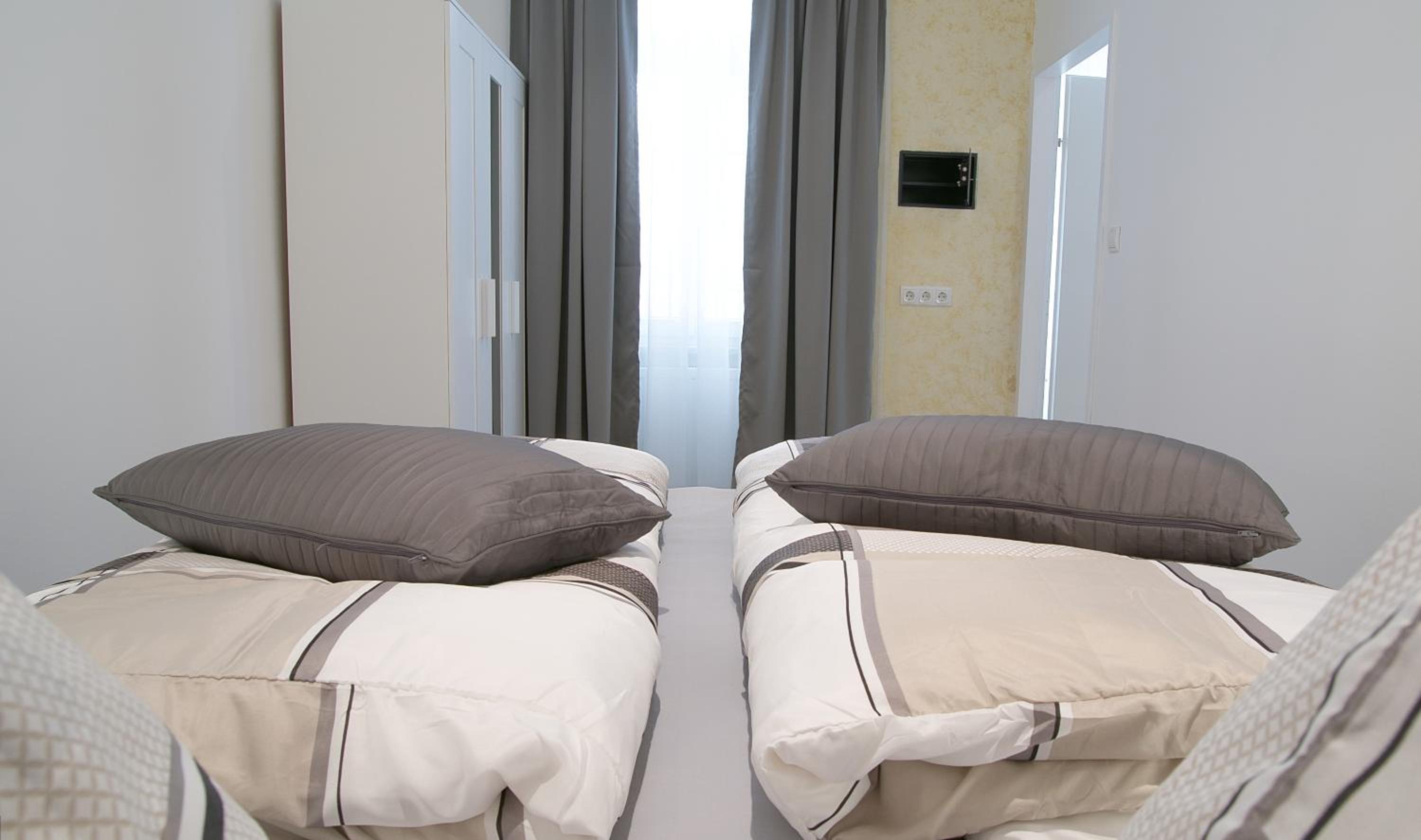 Laguna Apartment