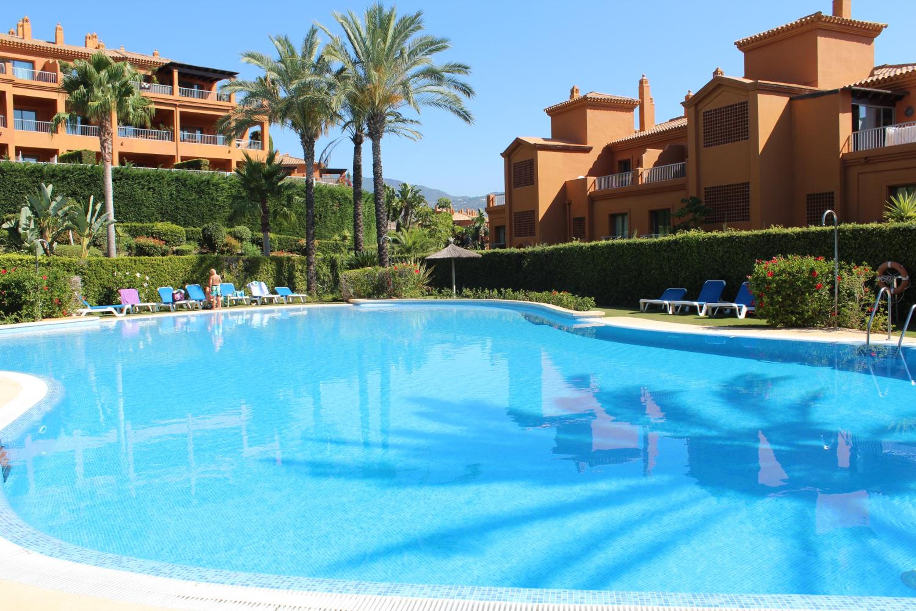 Benatalaya Estepona
