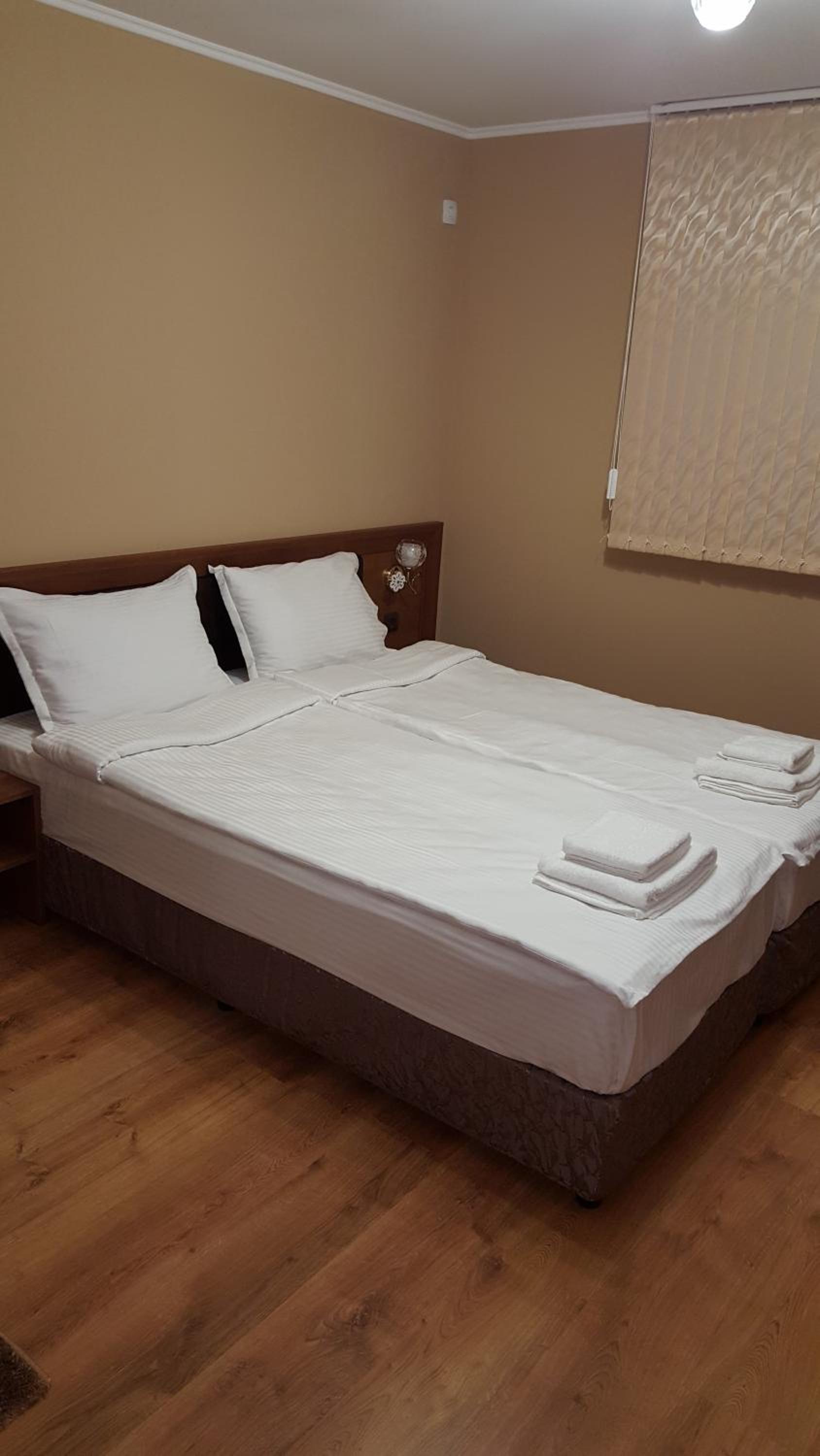 Villa Ros Guest House