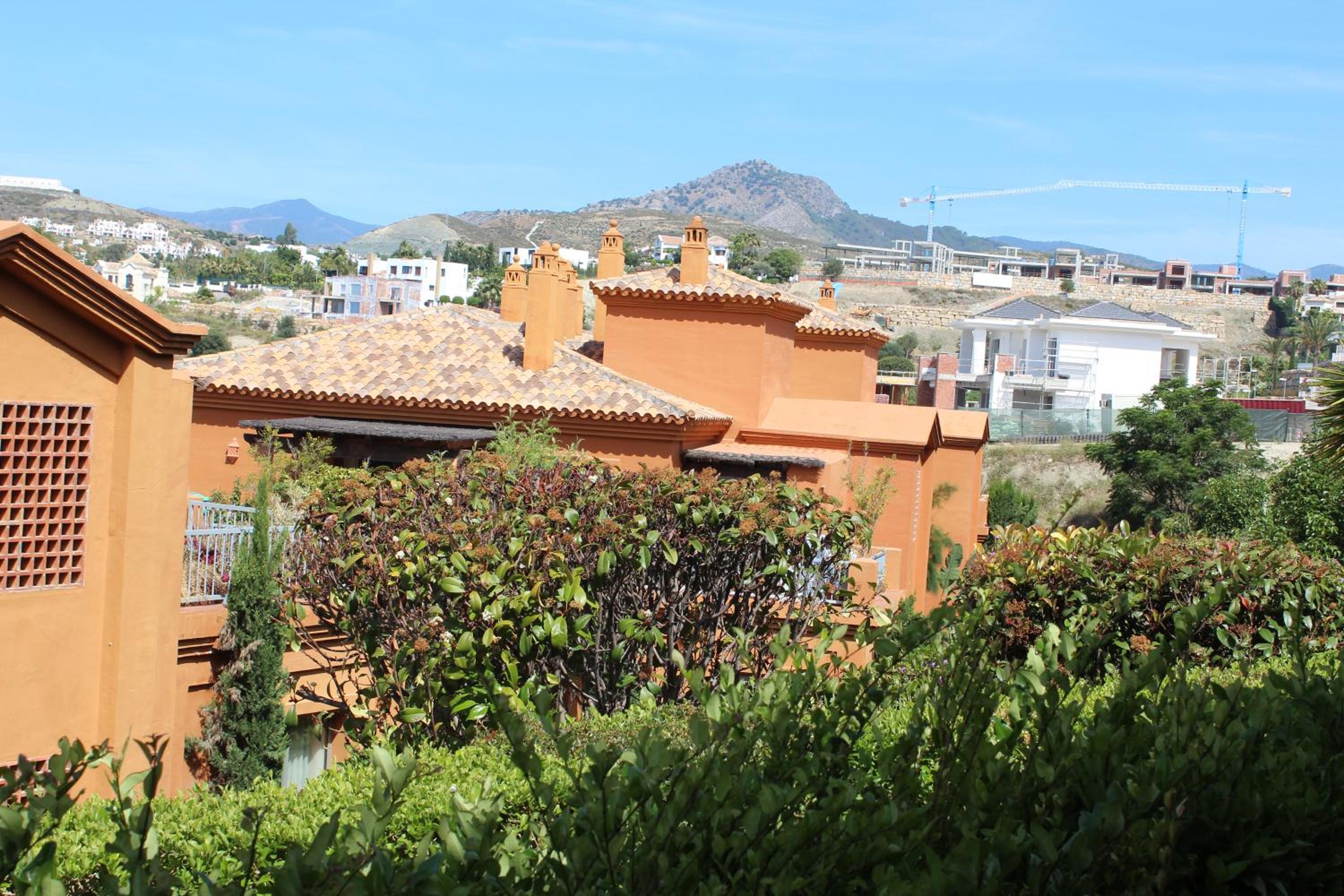 Benatalaya Estepona