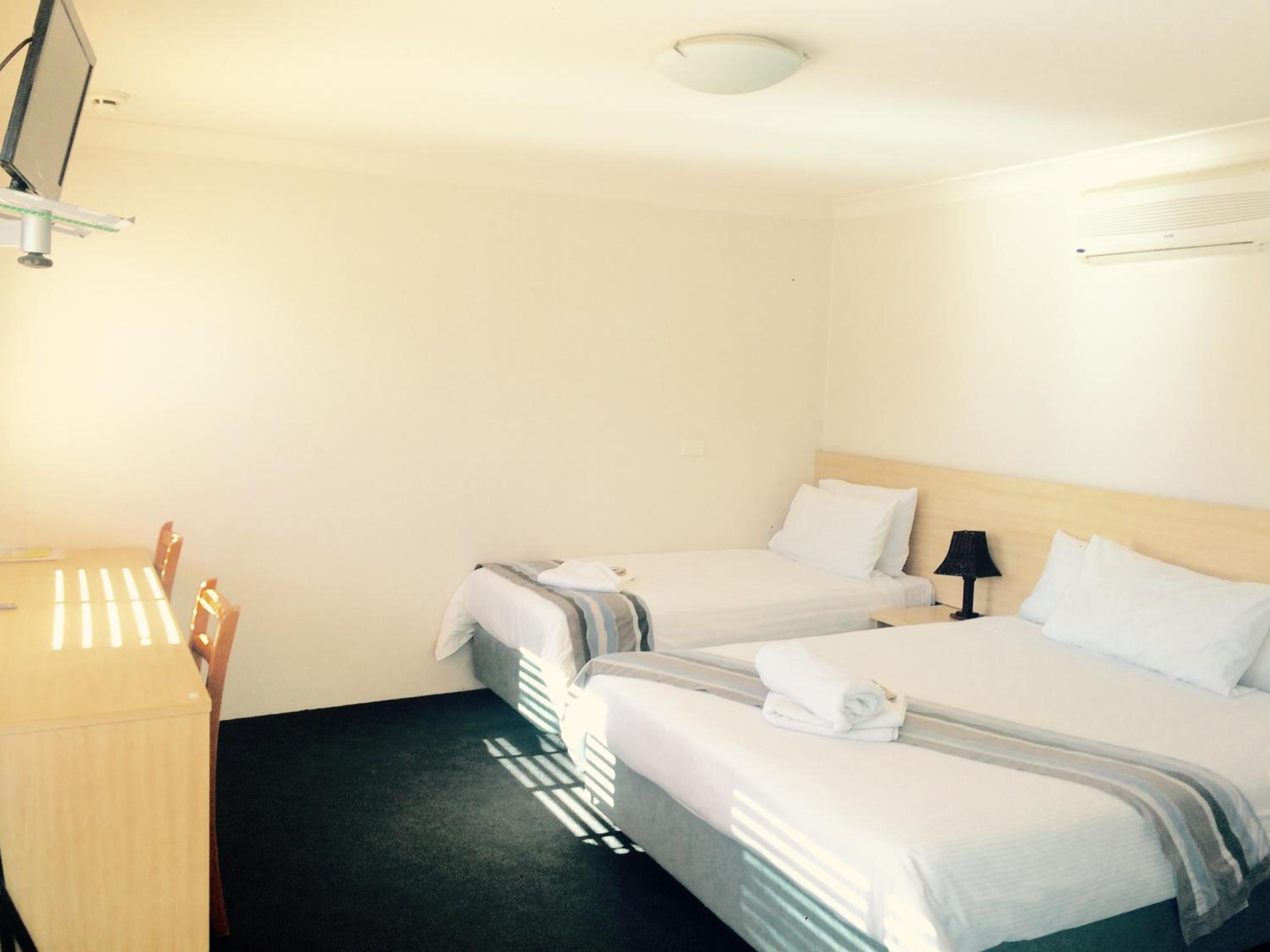 Red Cedar Motel