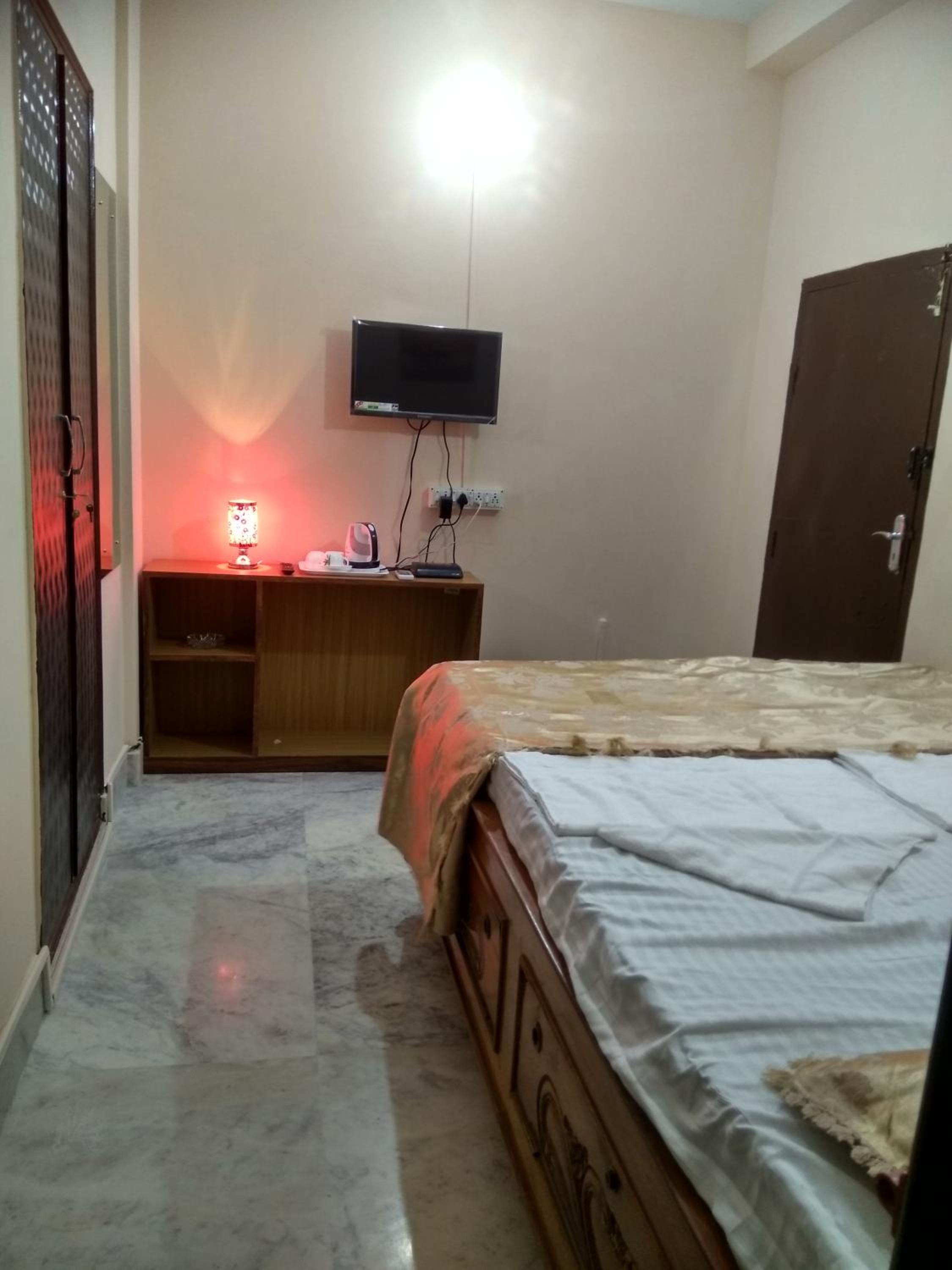 Kollolini Kolkata