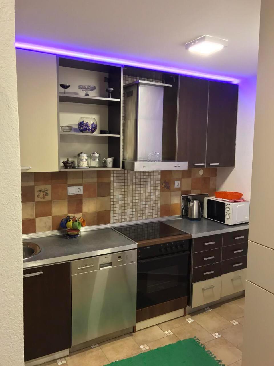 Apartmant Ayna