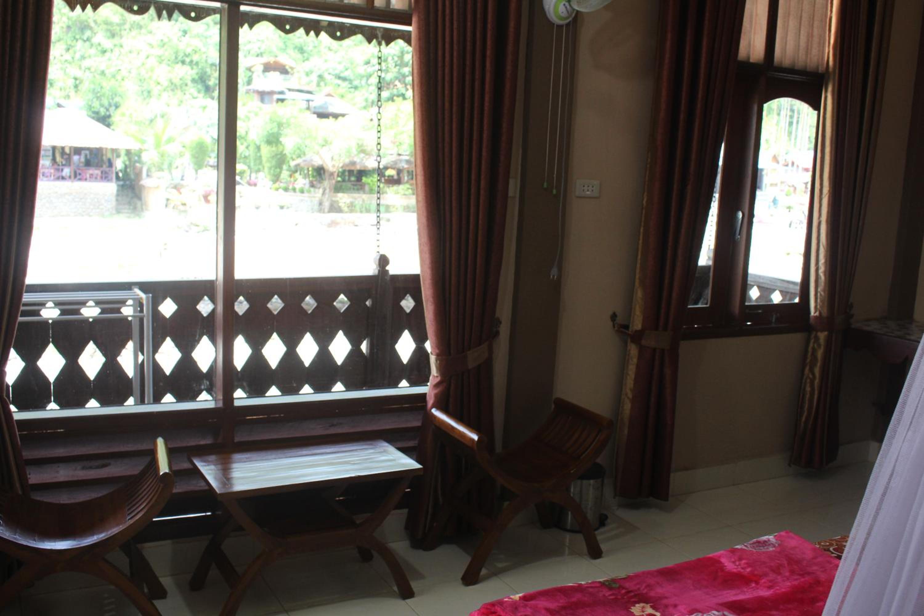 Fidodido Guesthouse Jungle trekking only book with us if you stay on here