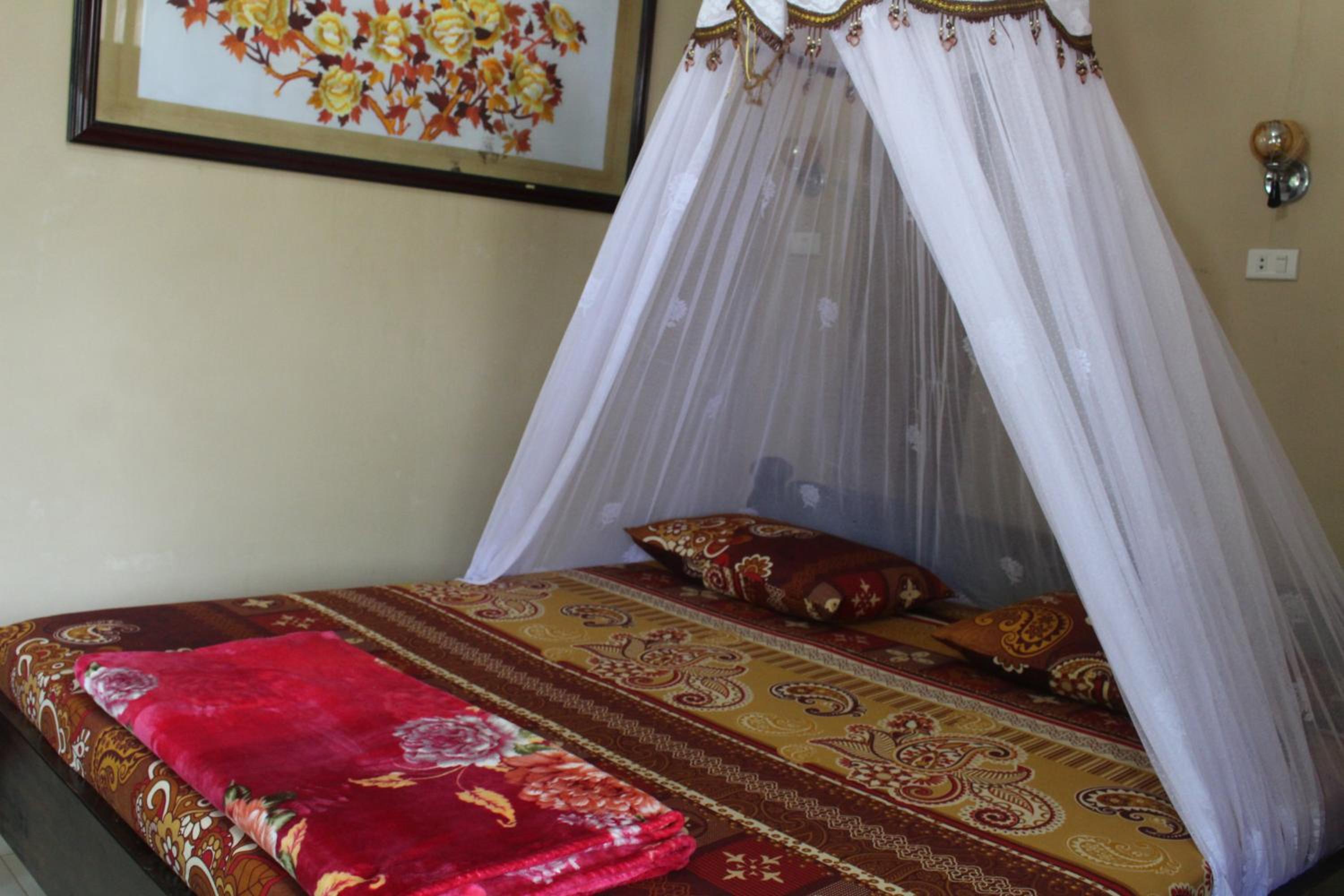 Fidodido Guesthouse Jungle trekking only book with us if you stay on here