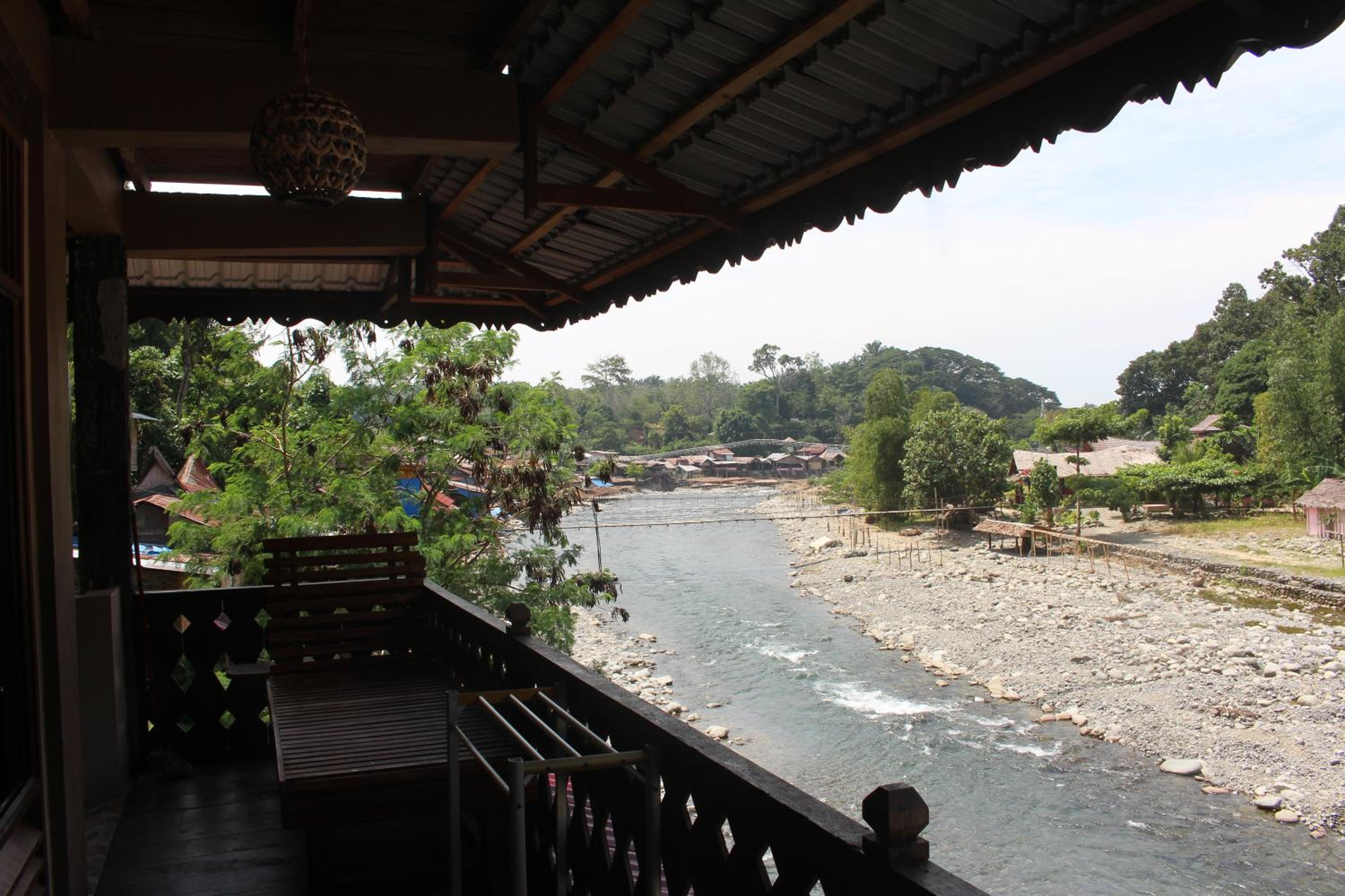 Fidodido Guesthouse Jungle trekking only book with us if you stay on here