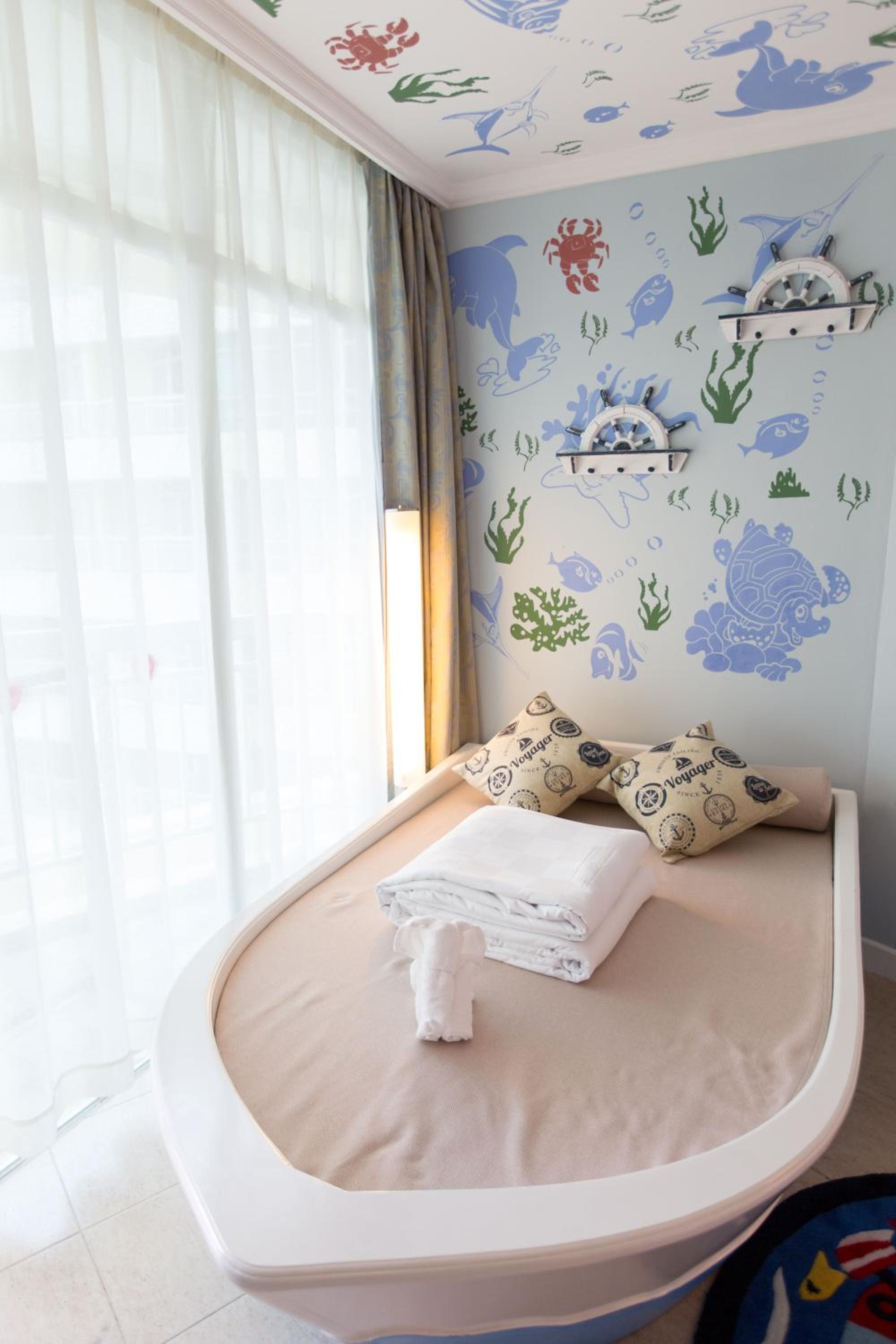 Sunshine Resort Intime Sanya