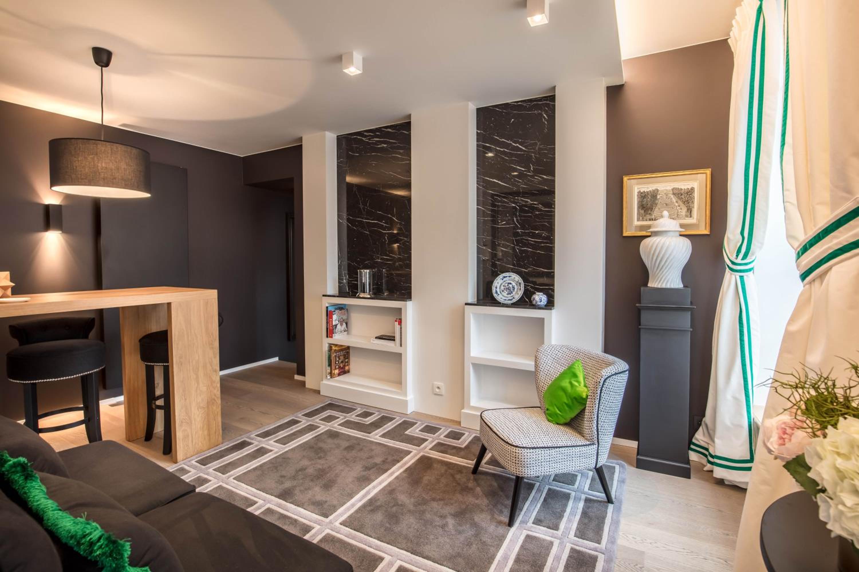 Faubourg Saint Martin - Image 5