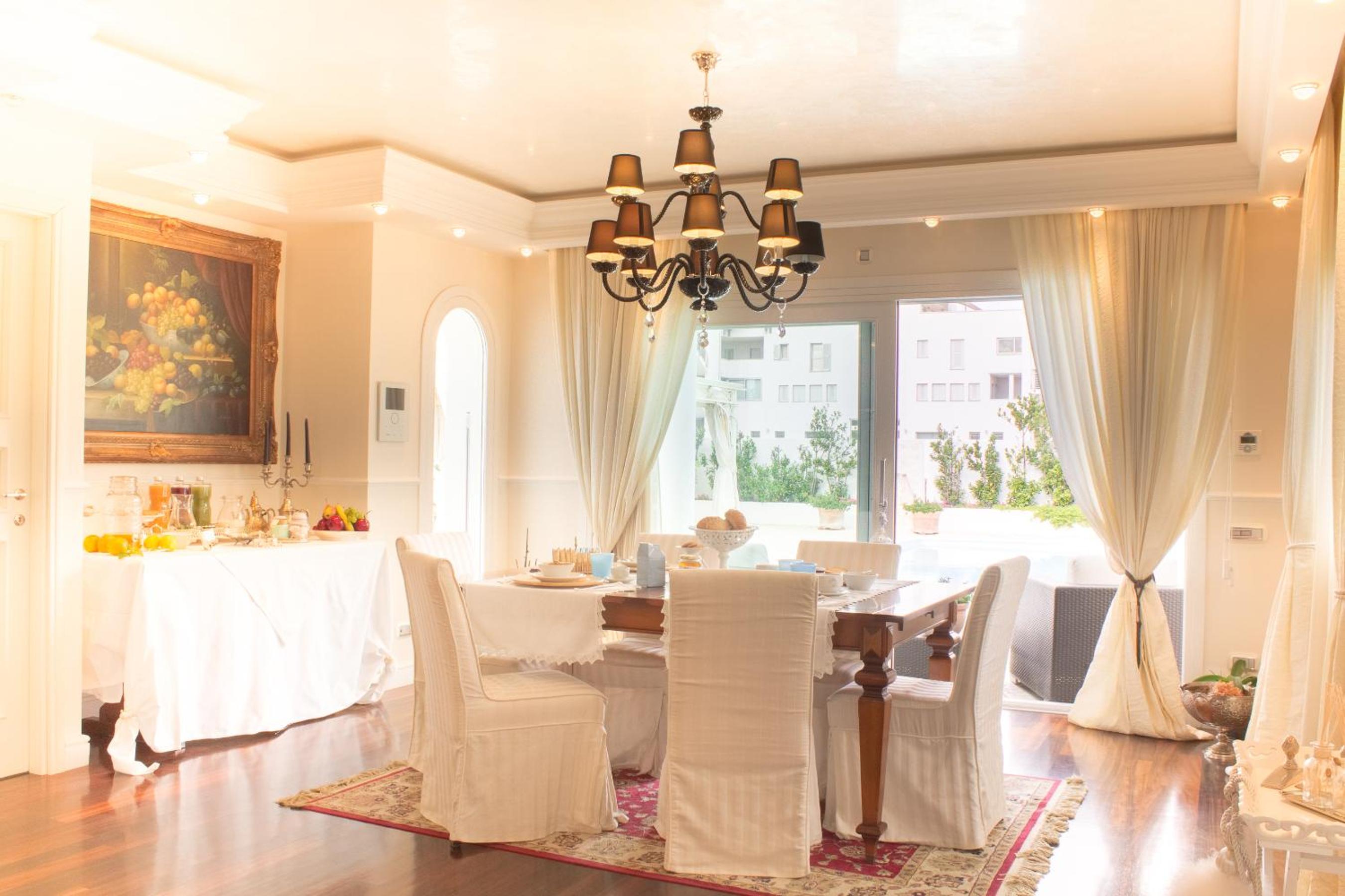 White House Luxury Hospitality