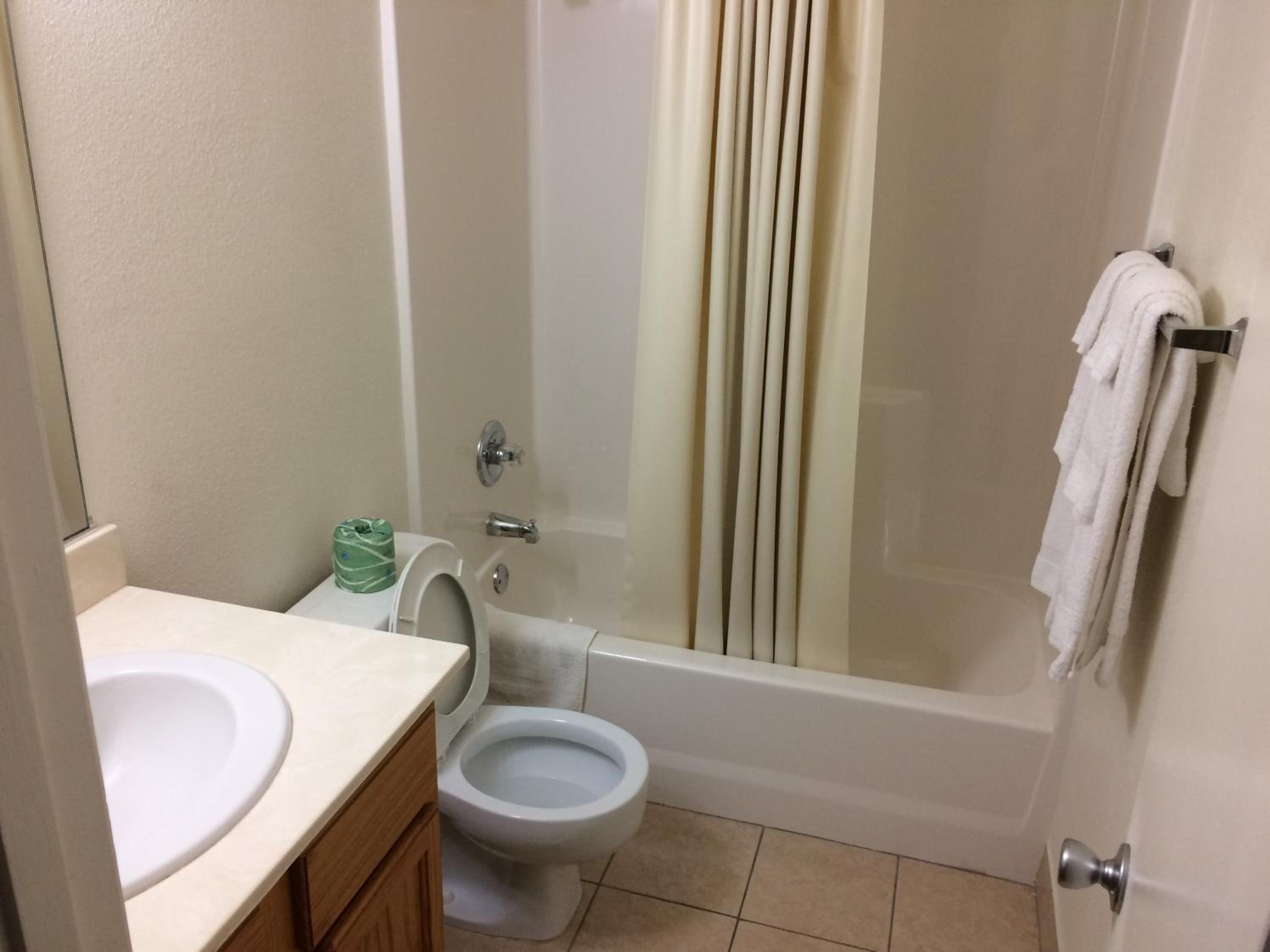 Travel Inn & Suites, photo 25