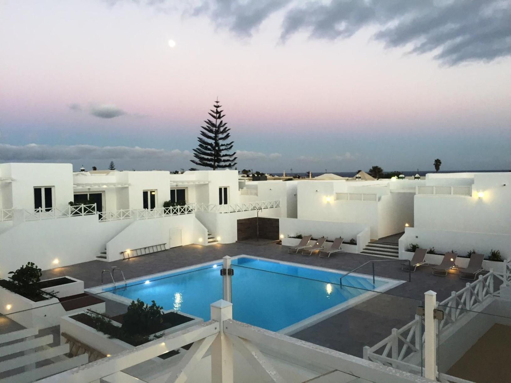 Flower beach suites 17 view 3
