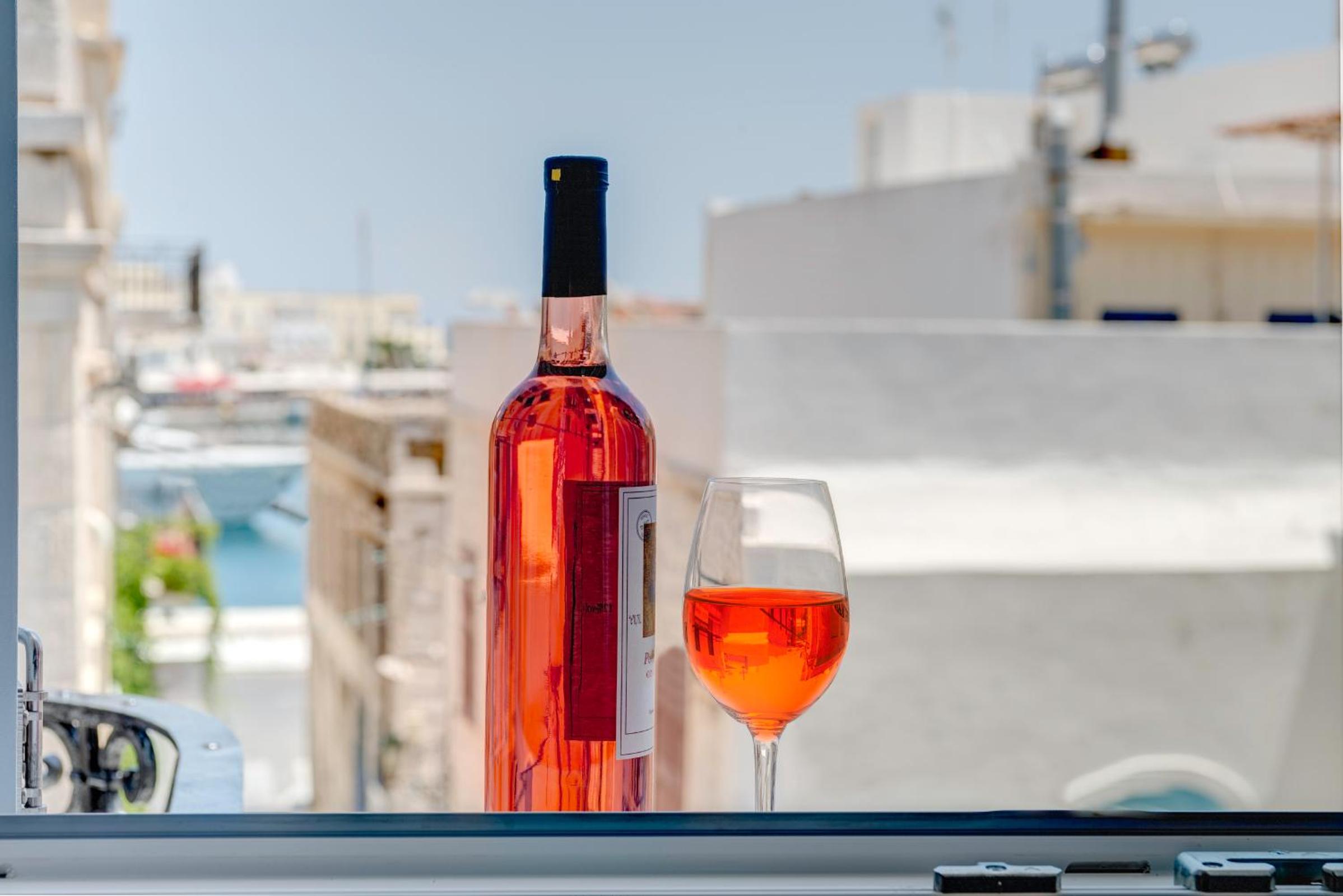 1844 Suites Syros