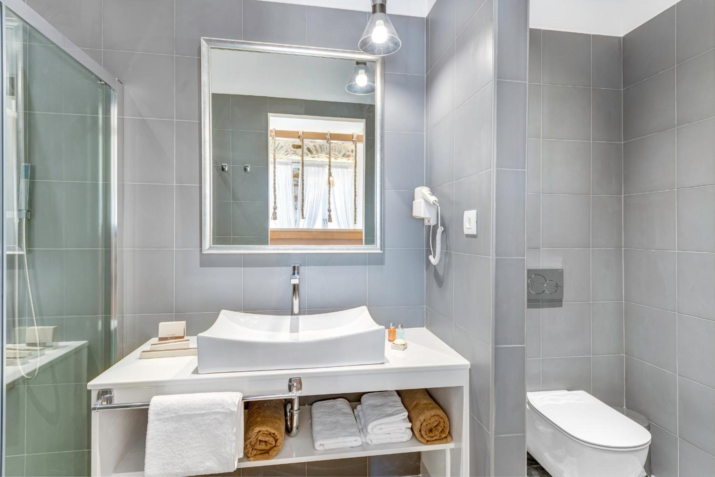 1844 Suites Syros