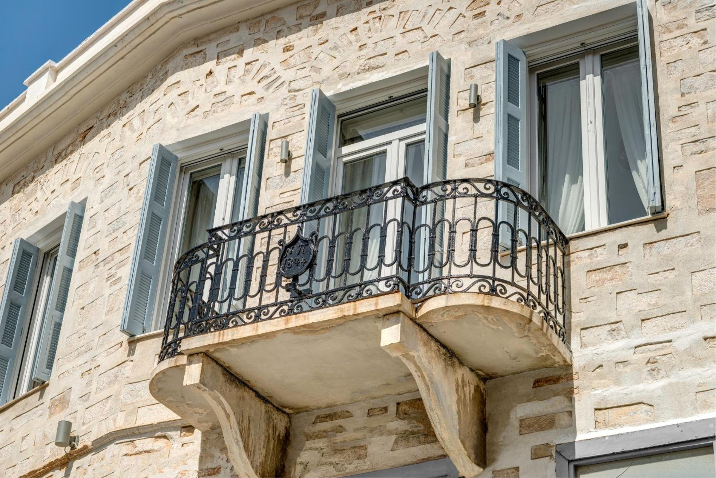 1844 Suites Syros