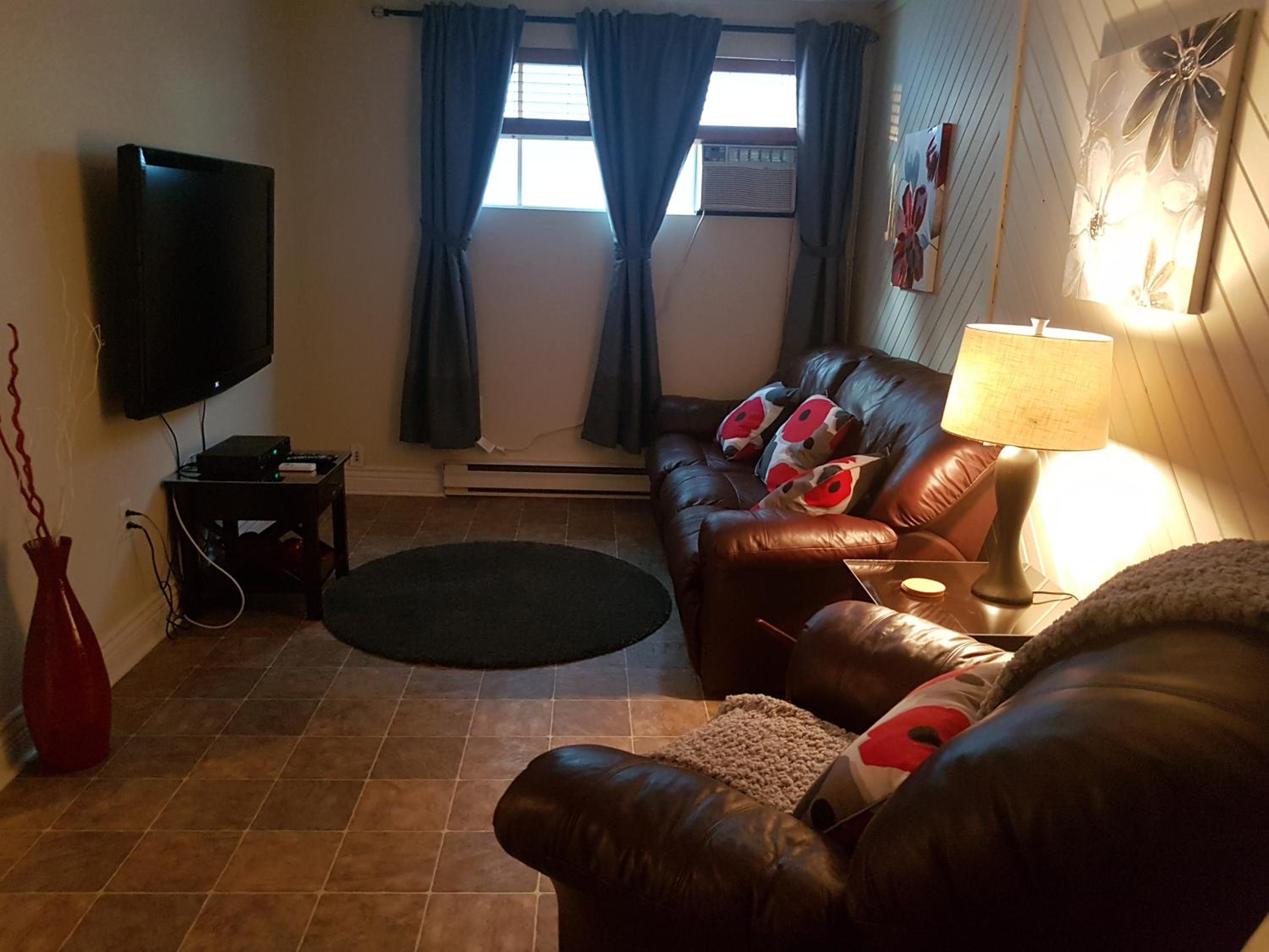 1-Bedroom Apartment Sweet #3 by Amazing Property Rentals view 5