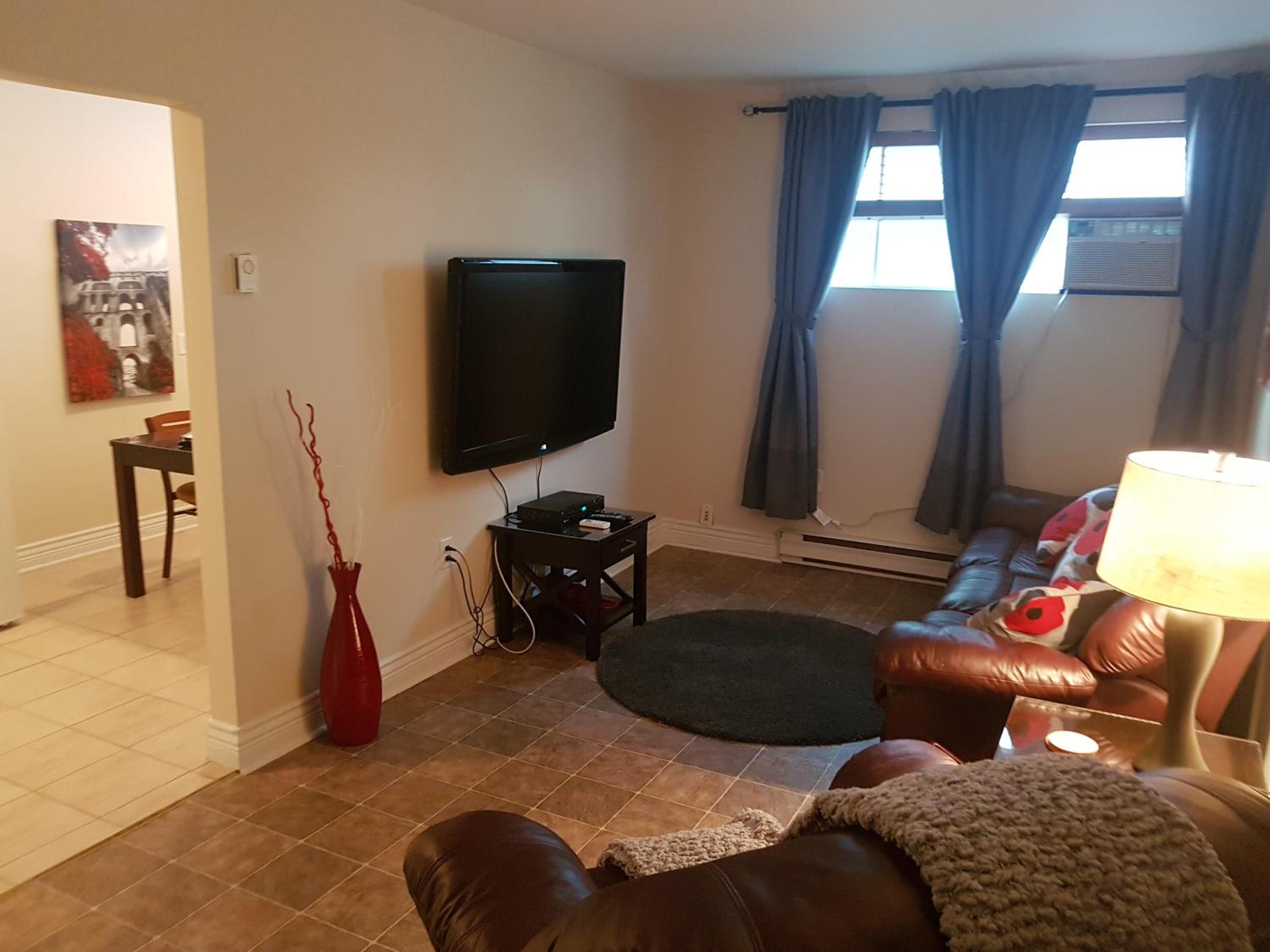 1-Bedroom Apartment Sweet #3 by Amazing Property Rentals view 4