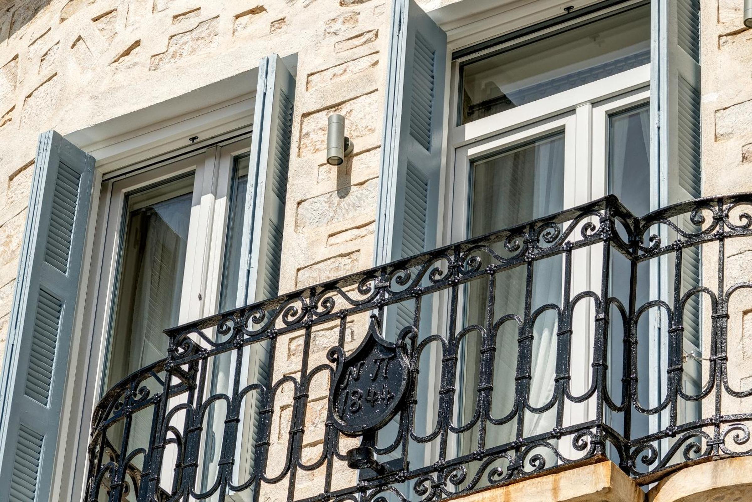 1844 Suites Syros