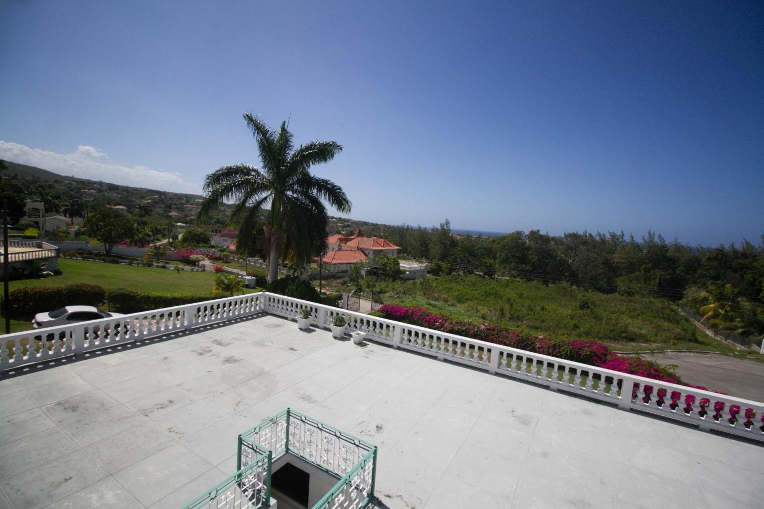 Sea View Chateau