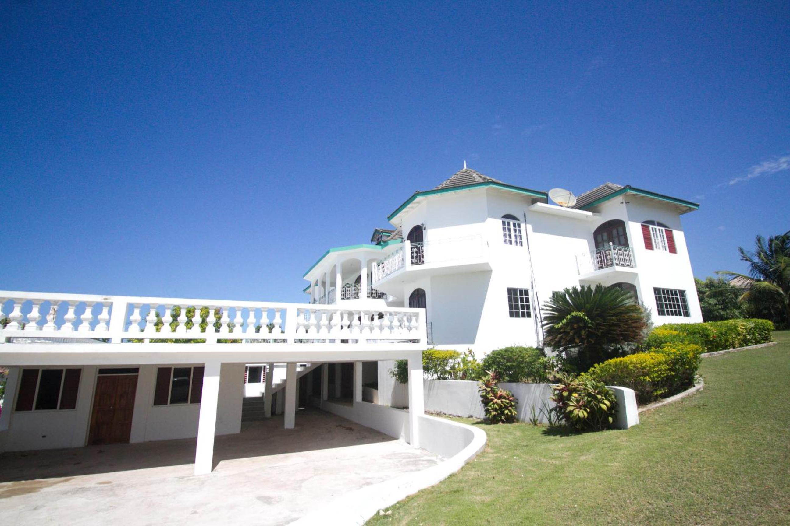 Sea View Chateau