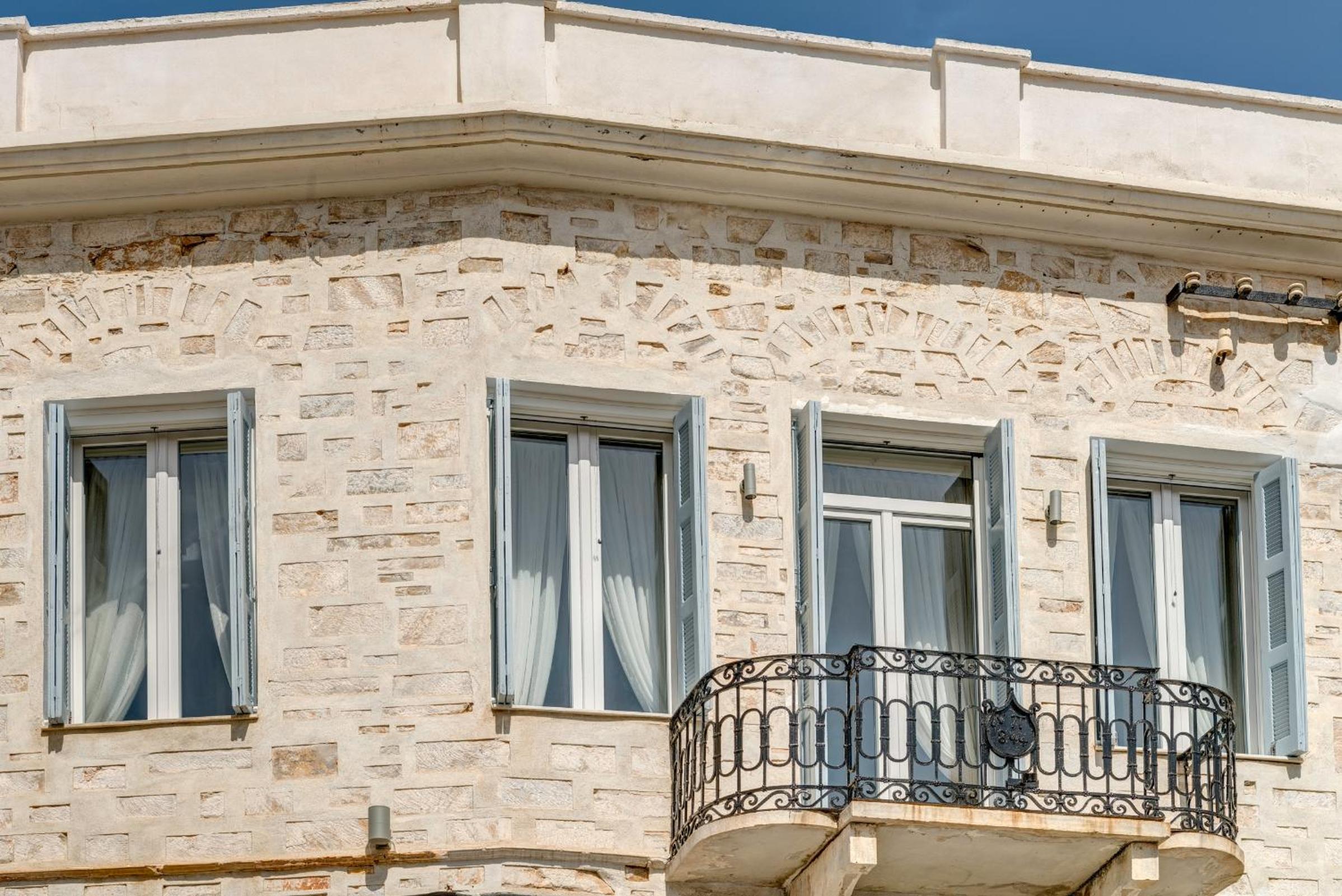 1844 Suites Syros