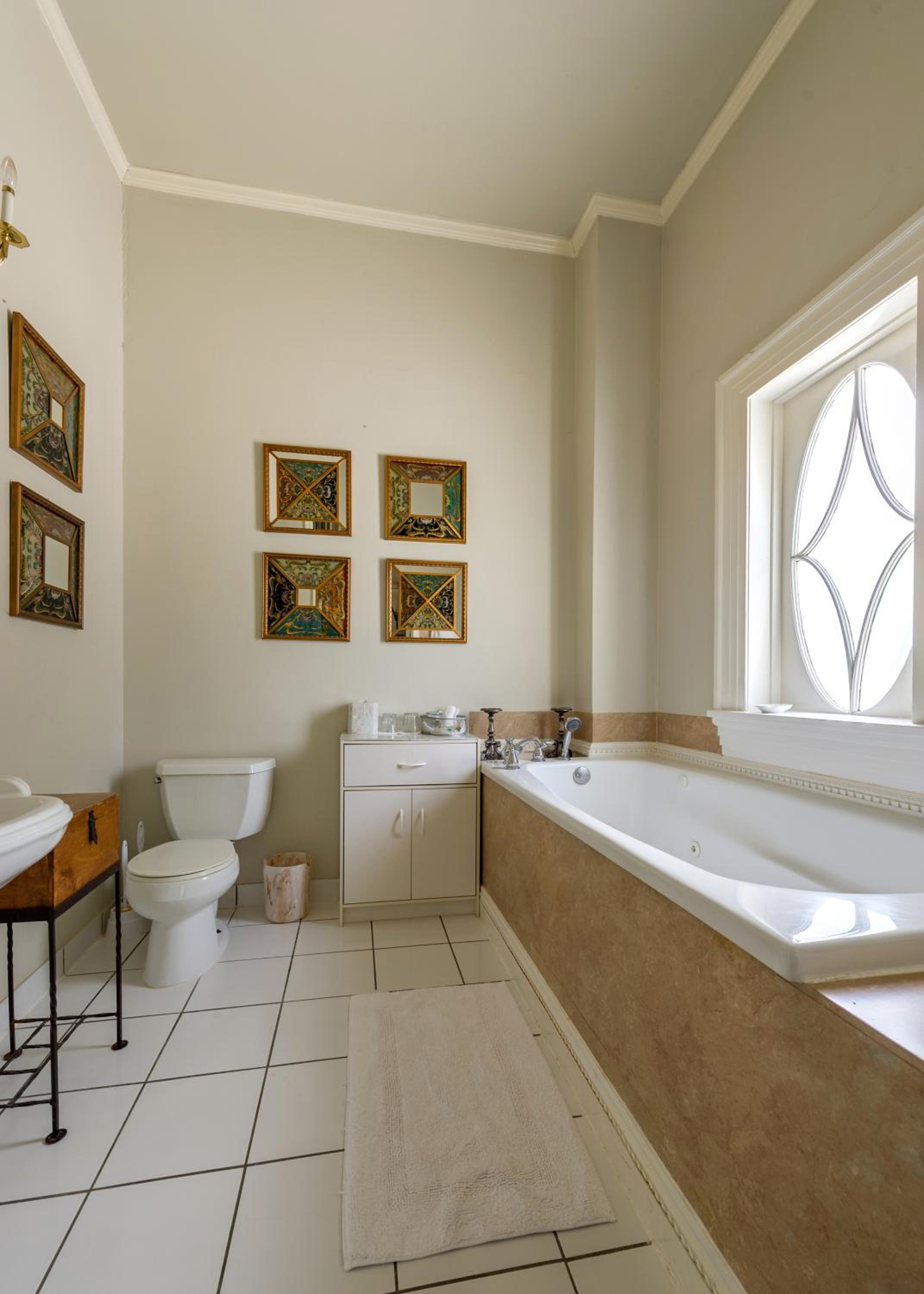 Historic Michabelle Inn