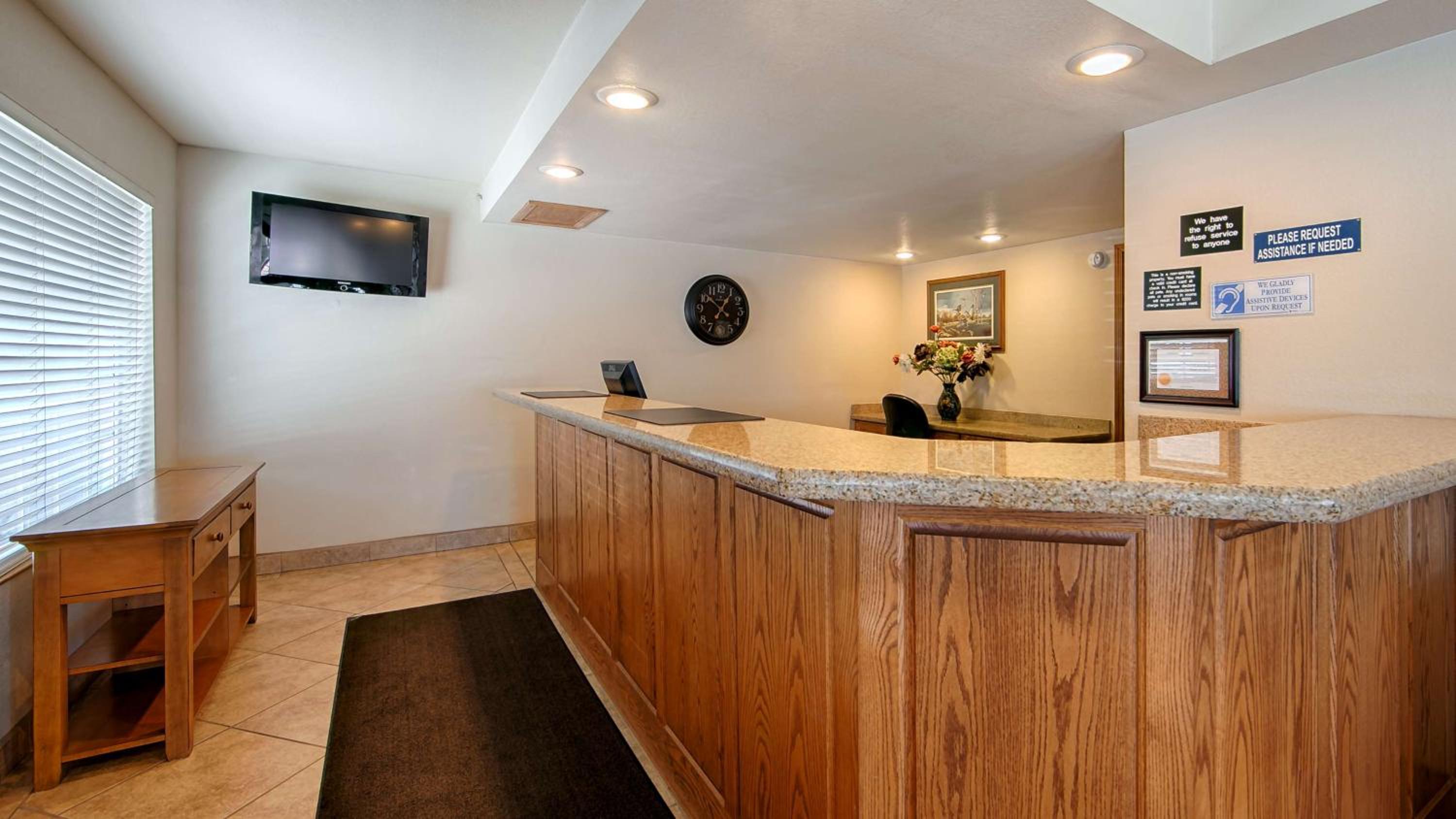 Trailside Inn