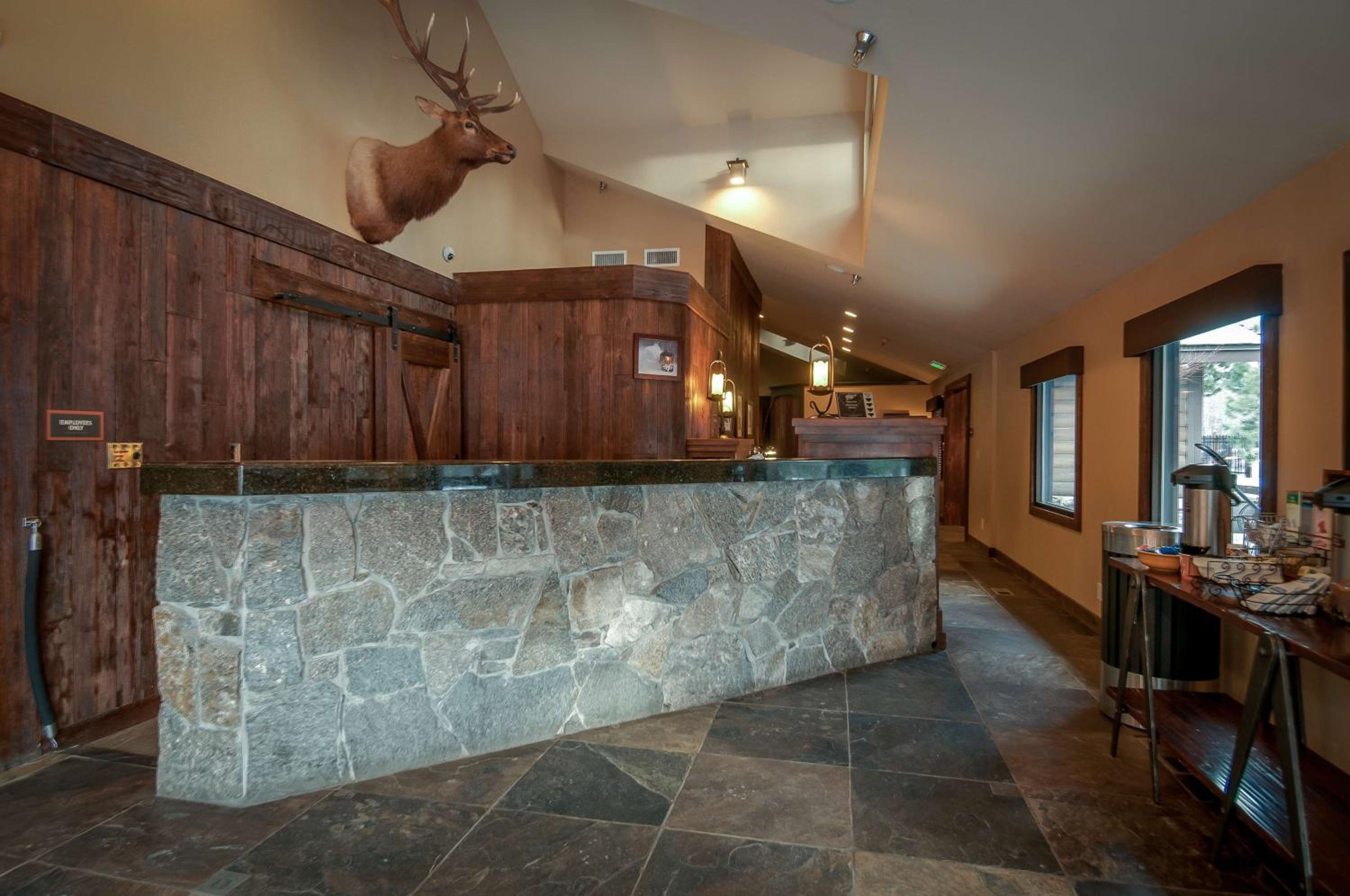 Lake Tahoe Vacations - Best Western Plus Truckee-Tahoe Hotel - Property Image 27