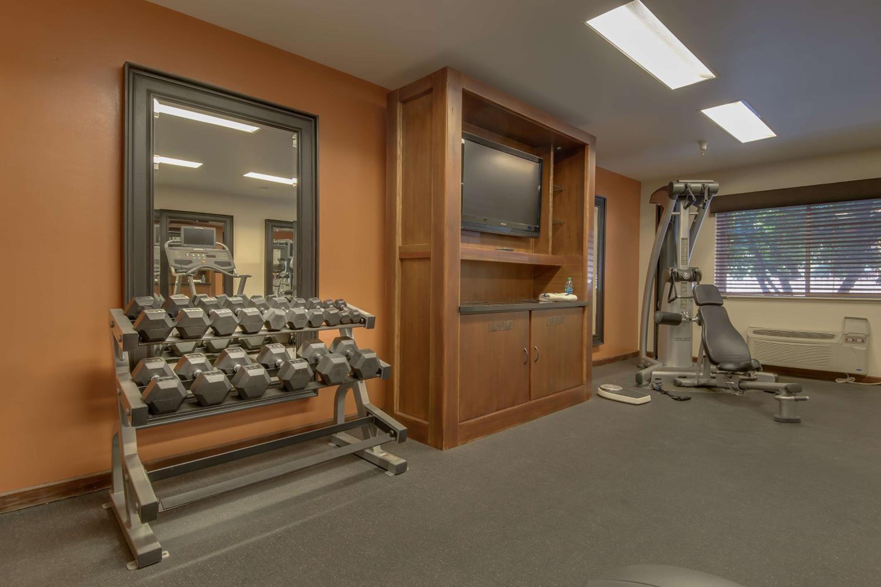 Lake Tahoe Vacations - Best Western Plus Truckee-Tahoe Hotel - Property Image 9