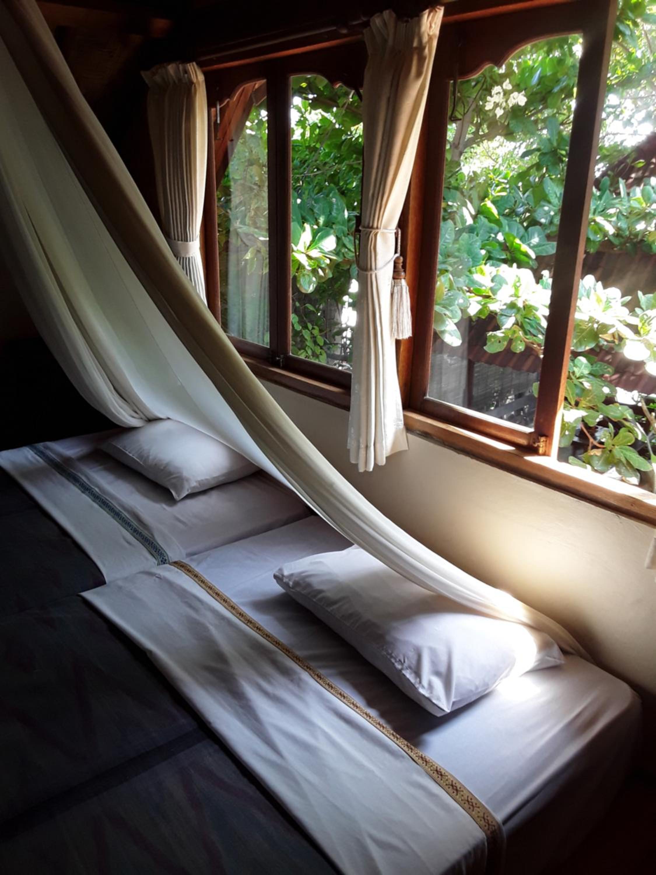 Blue Star Bungalows & Cafe view 3