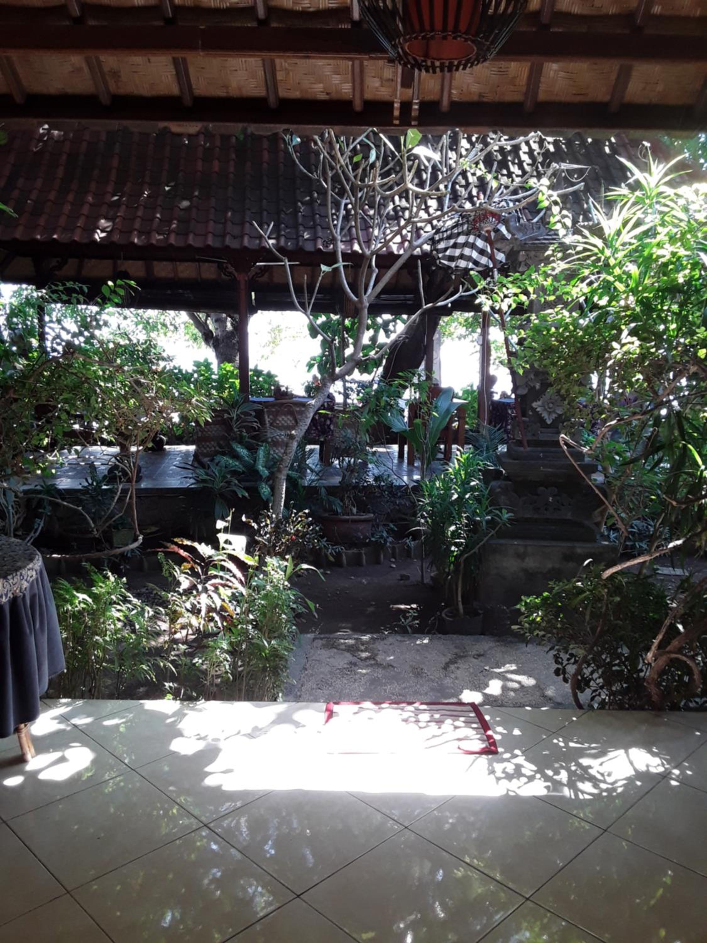 Blue Star Bungalows & Cafe view 2