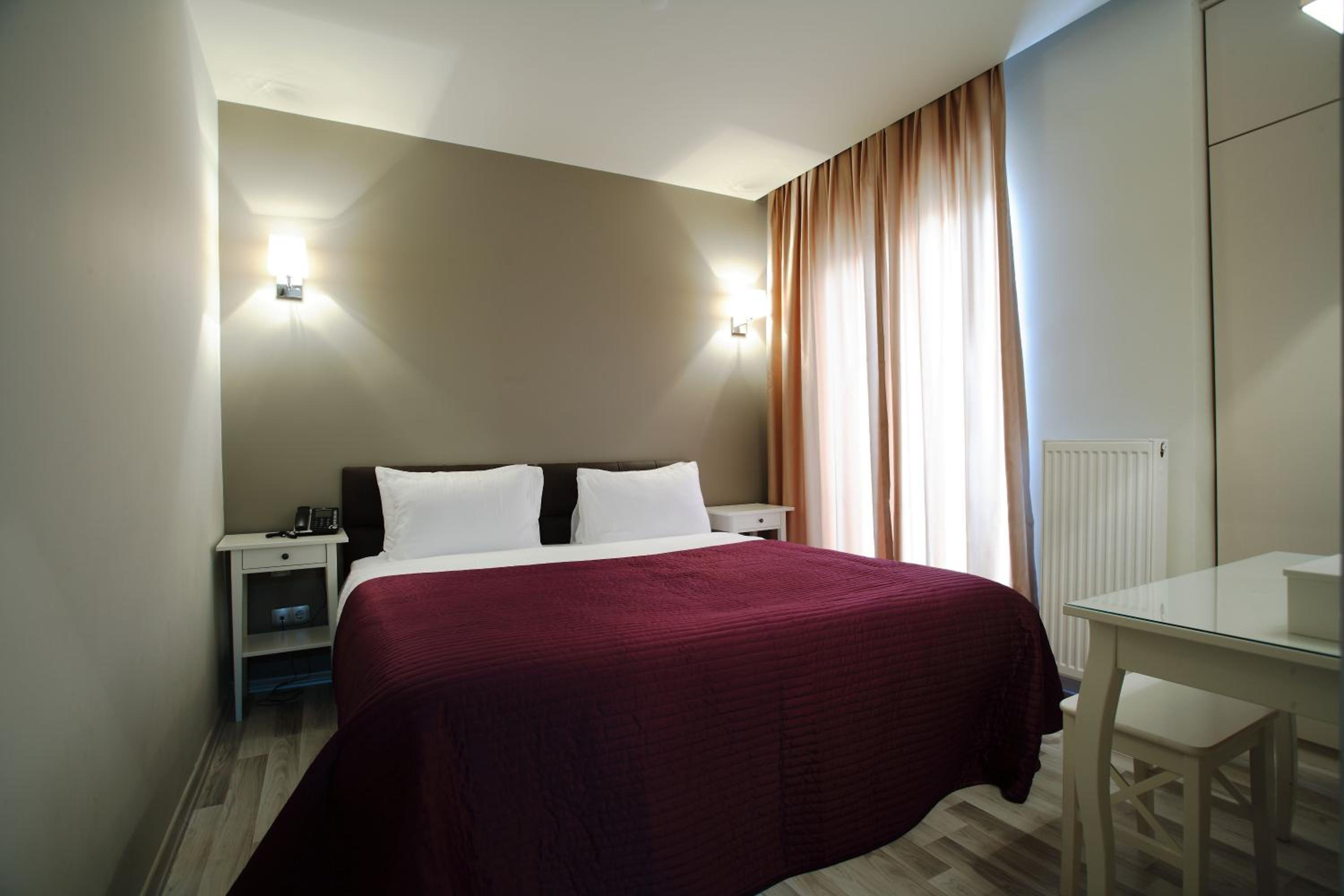 Home Stay Home Sisli - Image 21