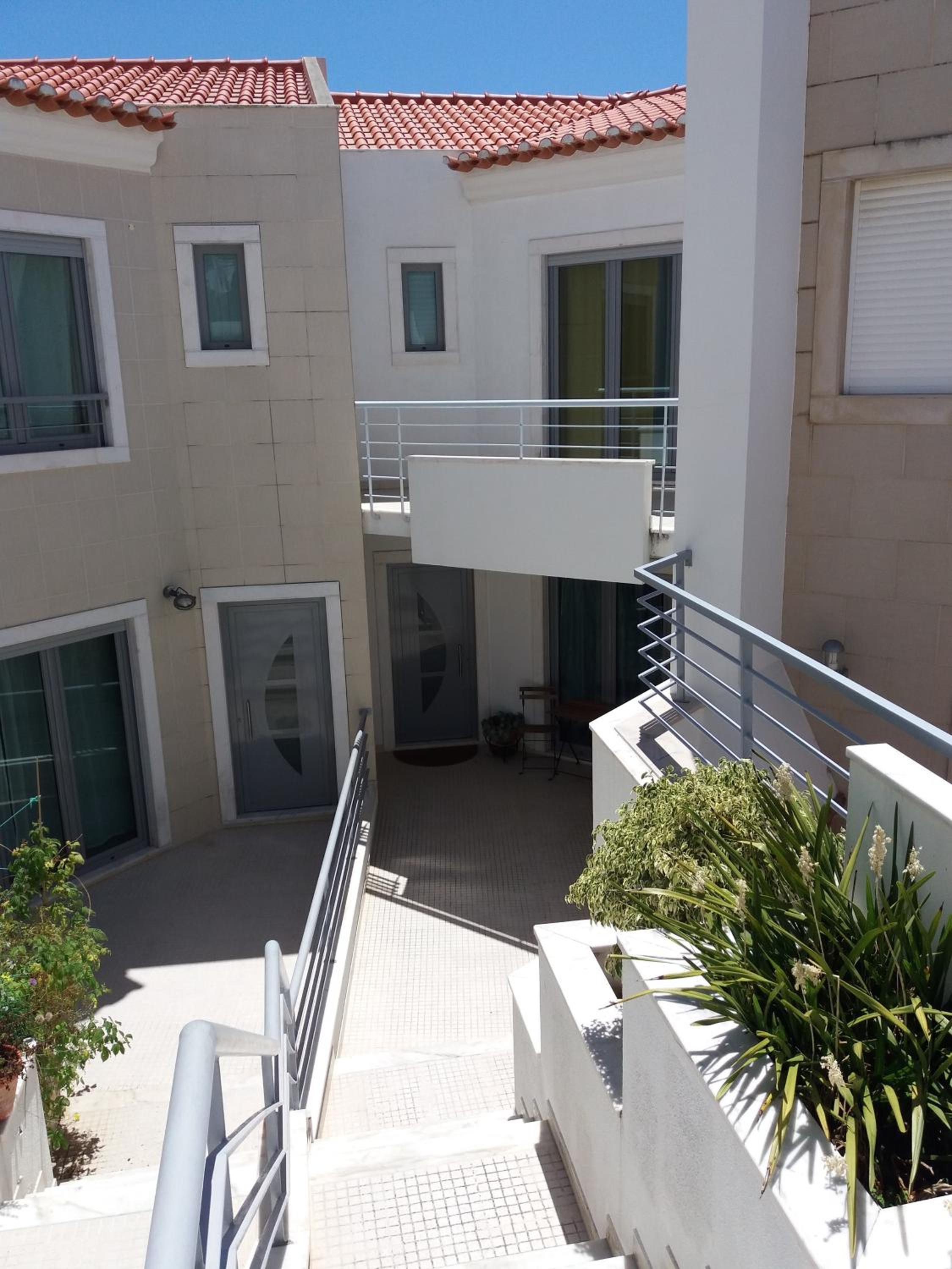 Hotel Casa da Vigia Ericeira - Image 1