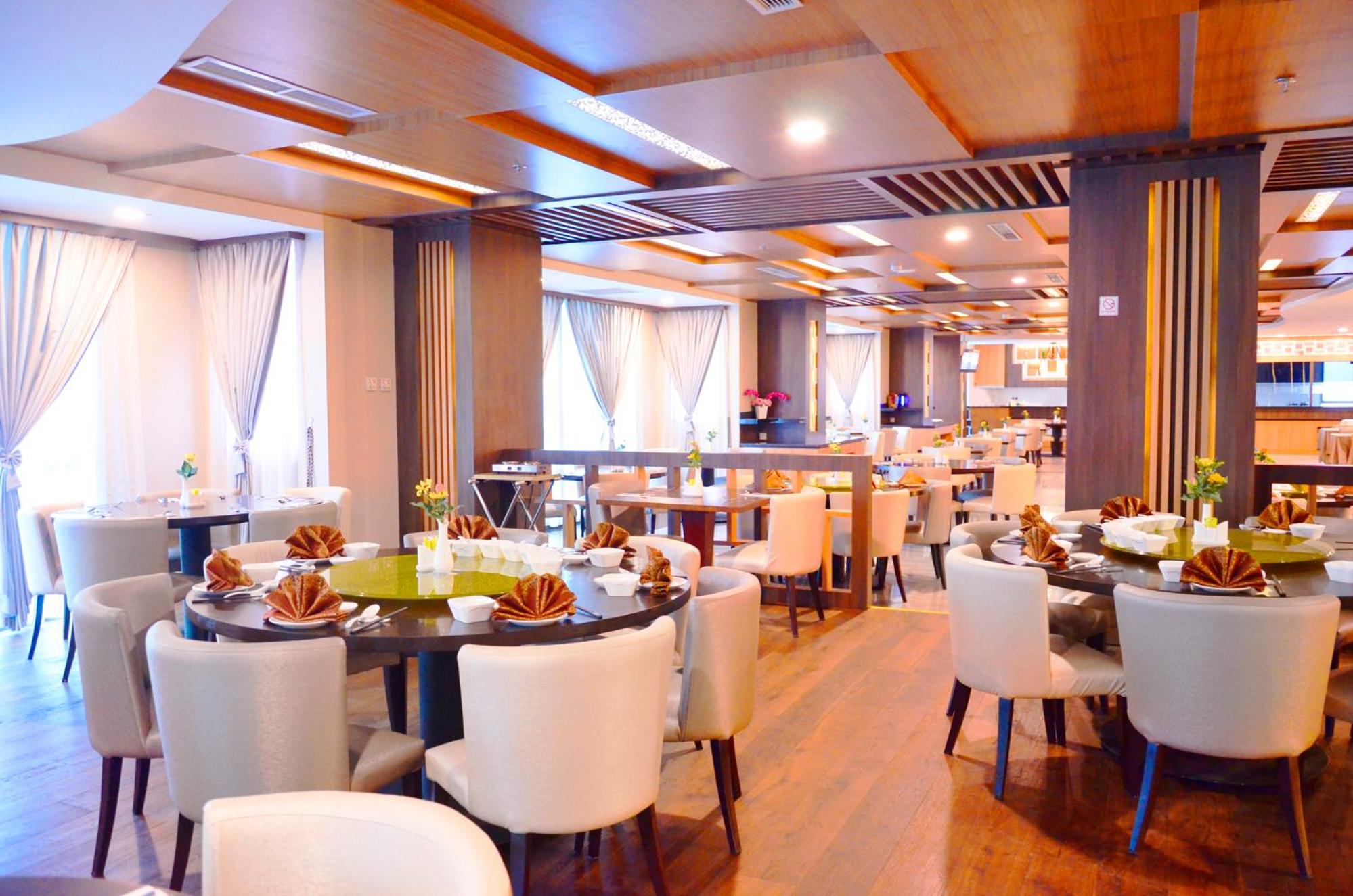 Nagoya Hill Hotel Batam 35