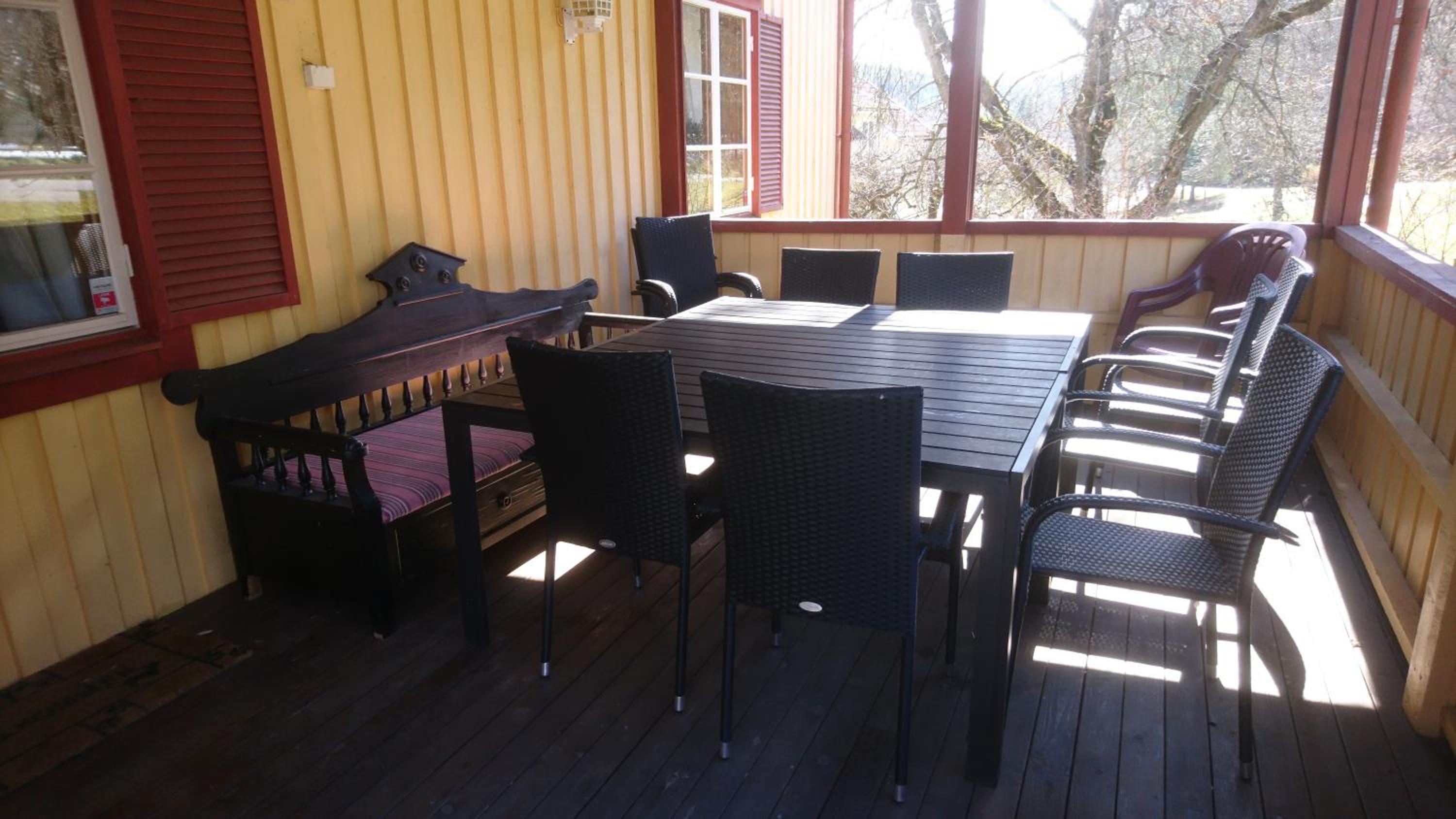 Photo 10