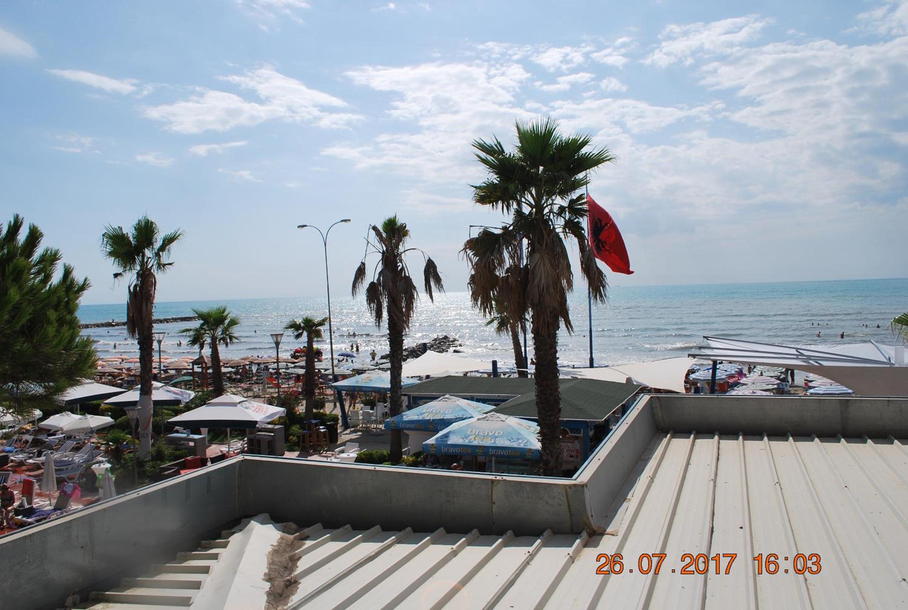 Fiona's Sea View Apartment
