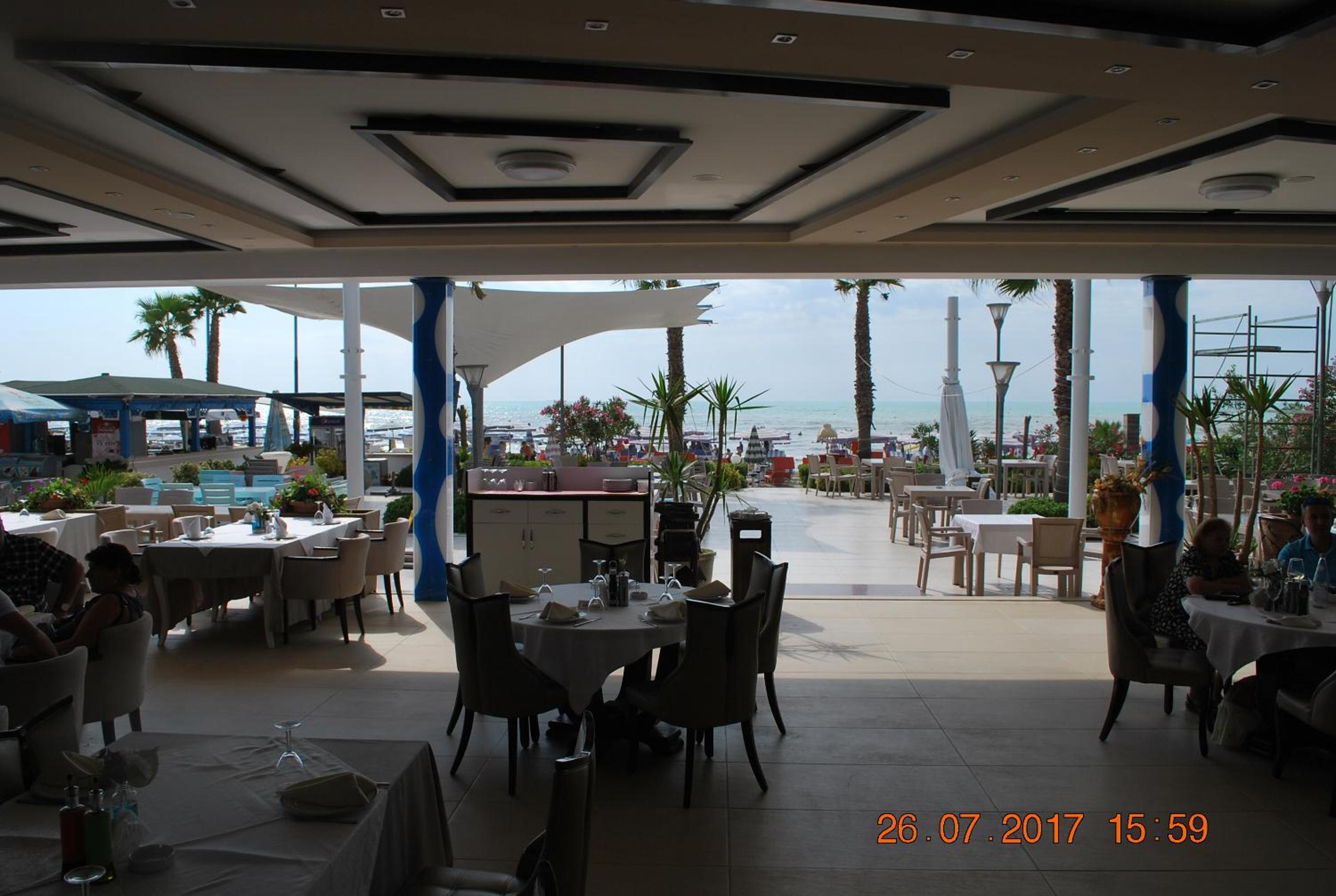 Fiona's Sea View Apartment