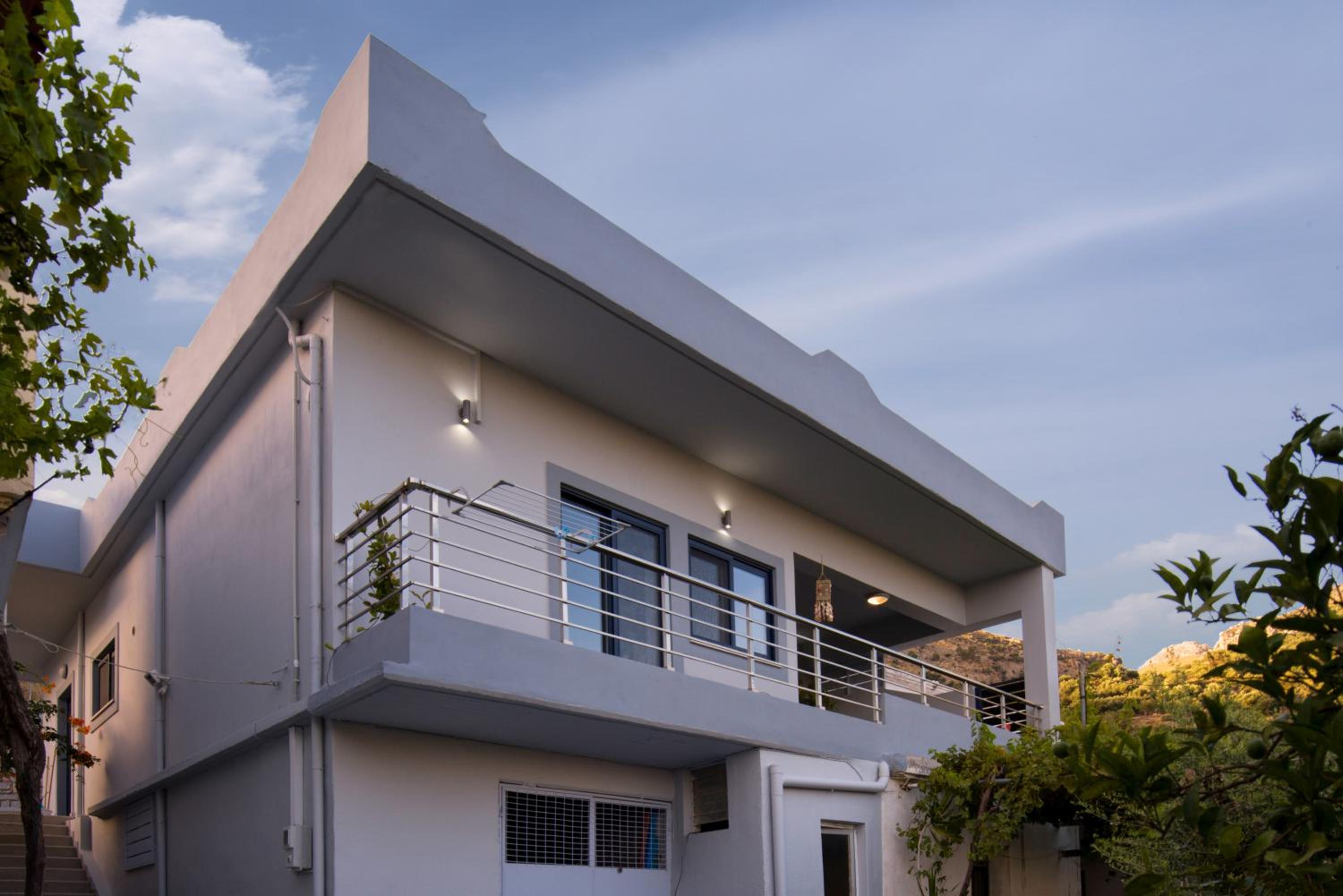 Spacious Maistrali Villa, private pool & garden view 5