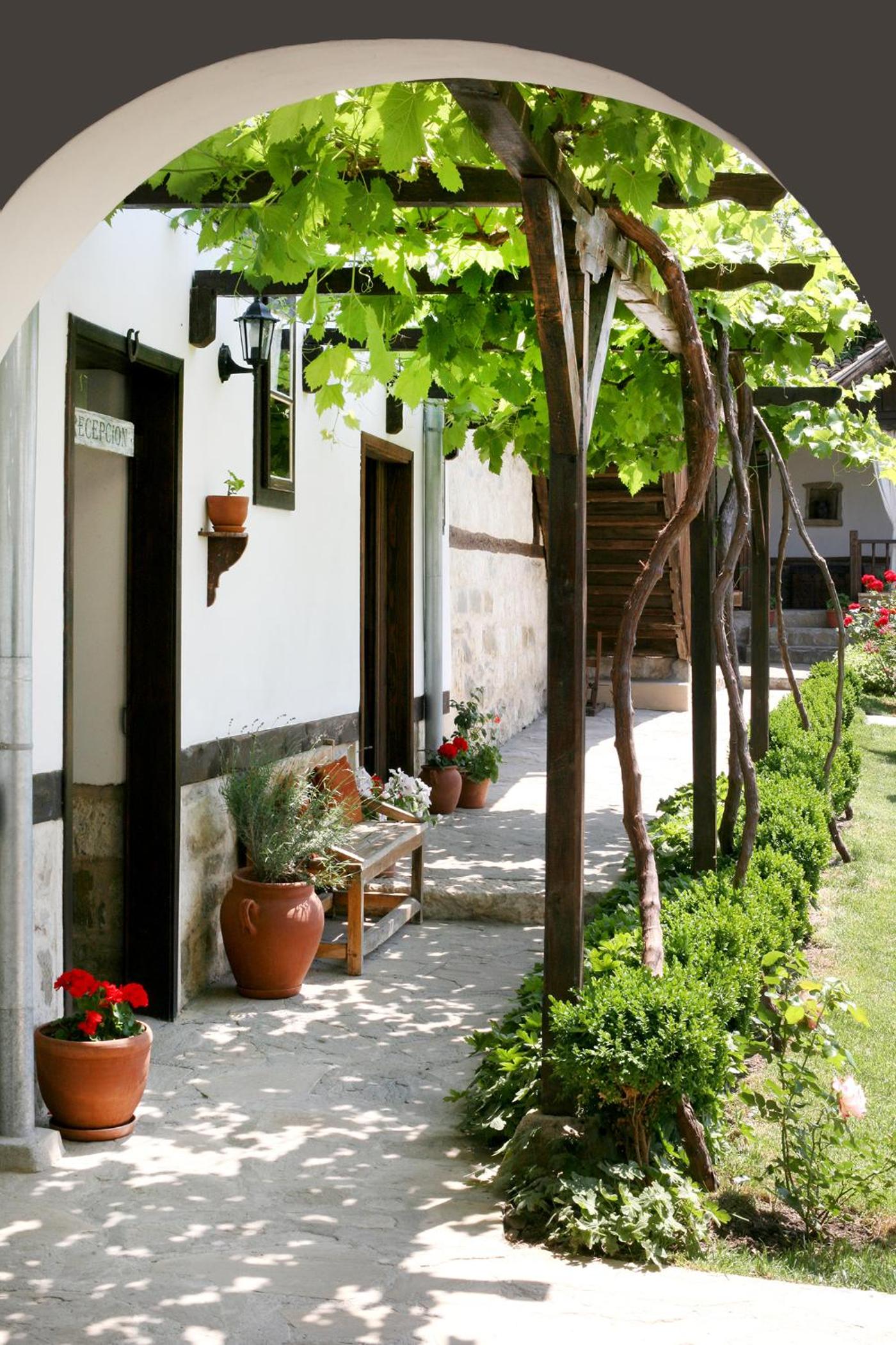 Osmarski Houses