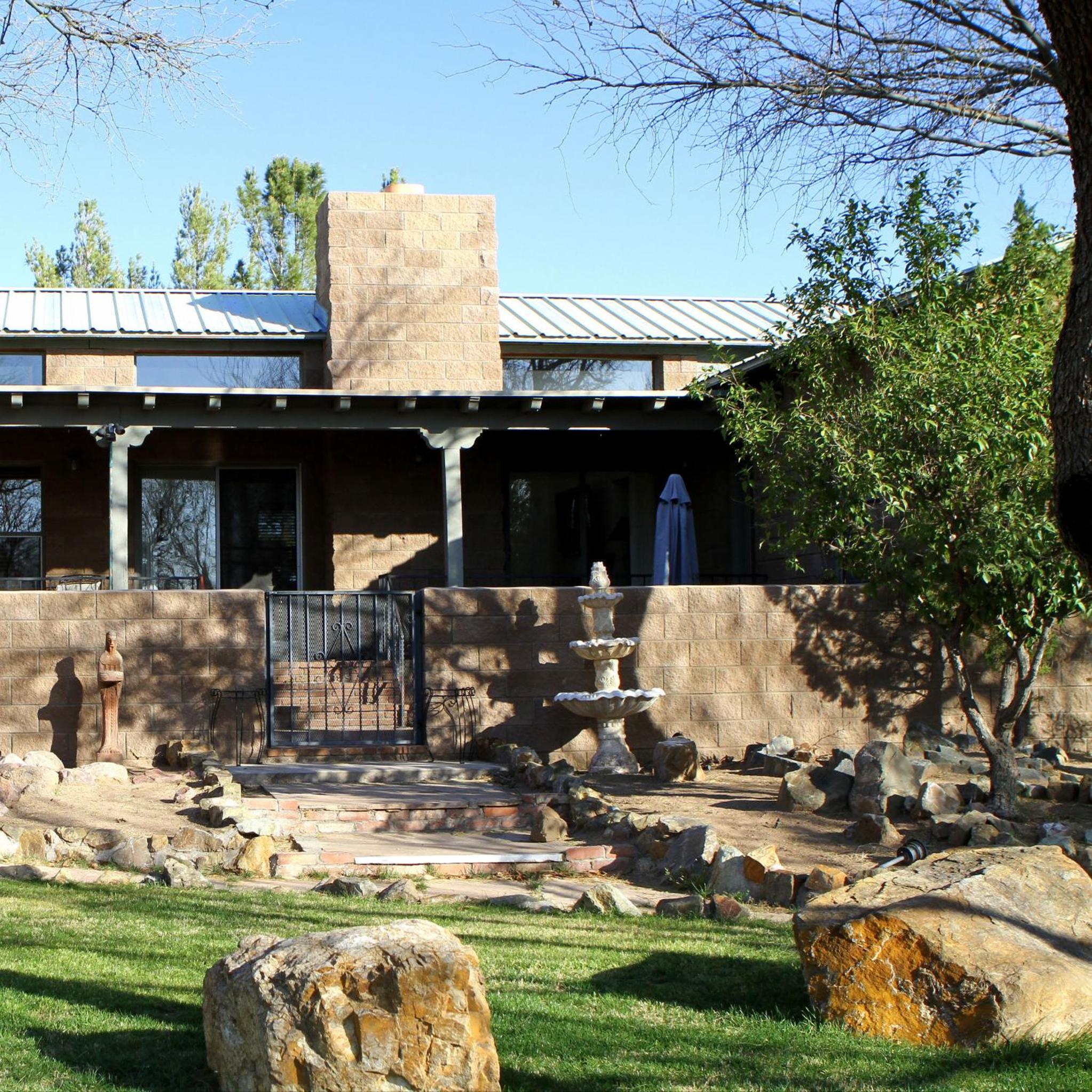 Amado Territory B&B