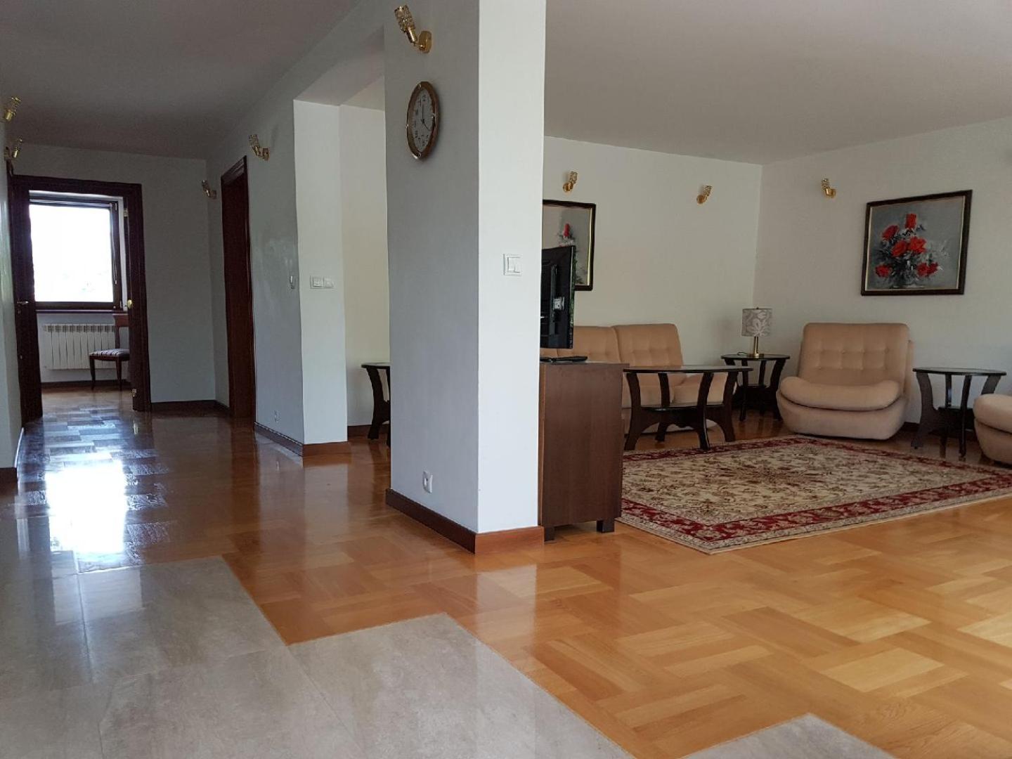 Apartment Nowiniarska near the Old Town view 2